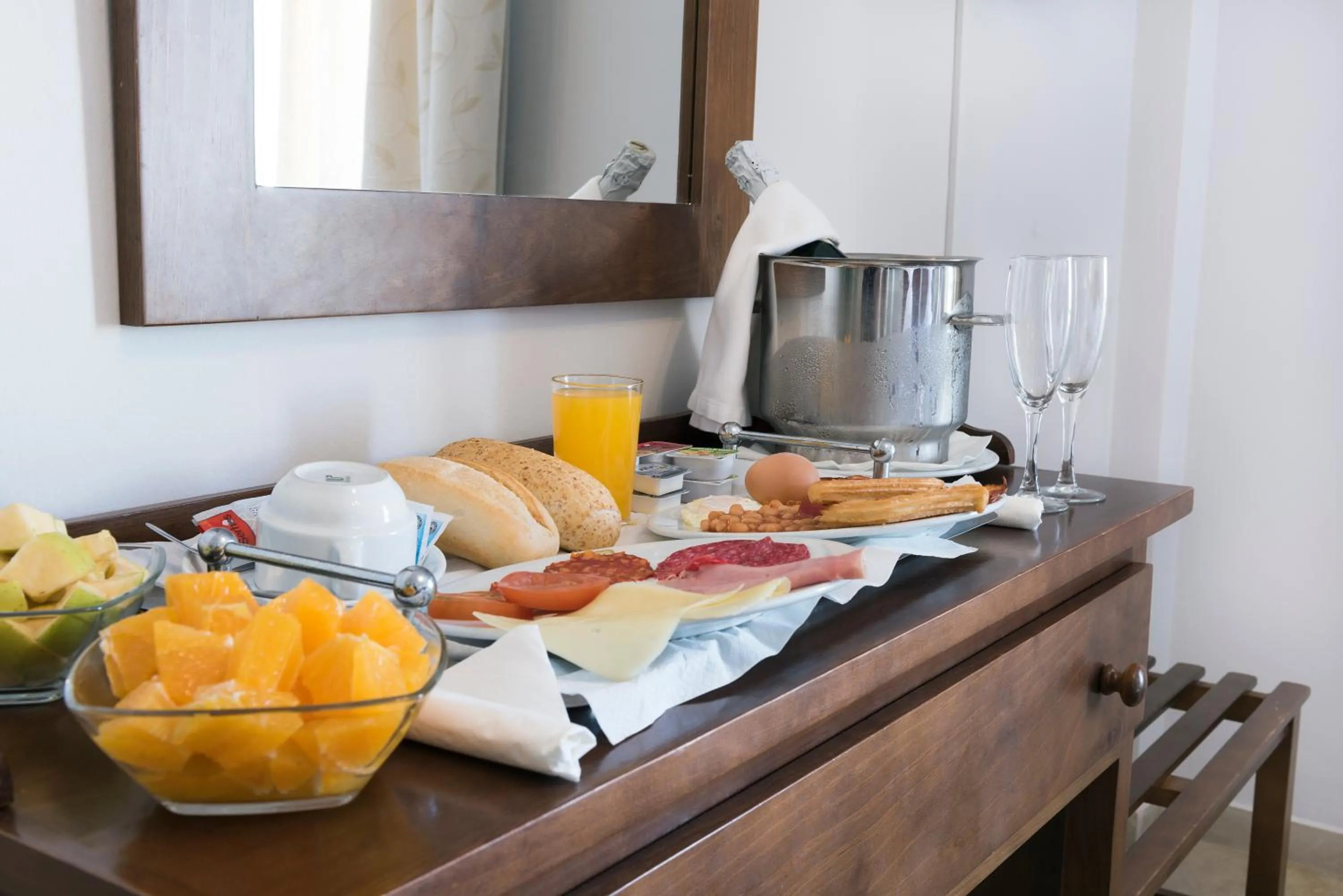 Food and drinks in Hotel Toboso Chaparil