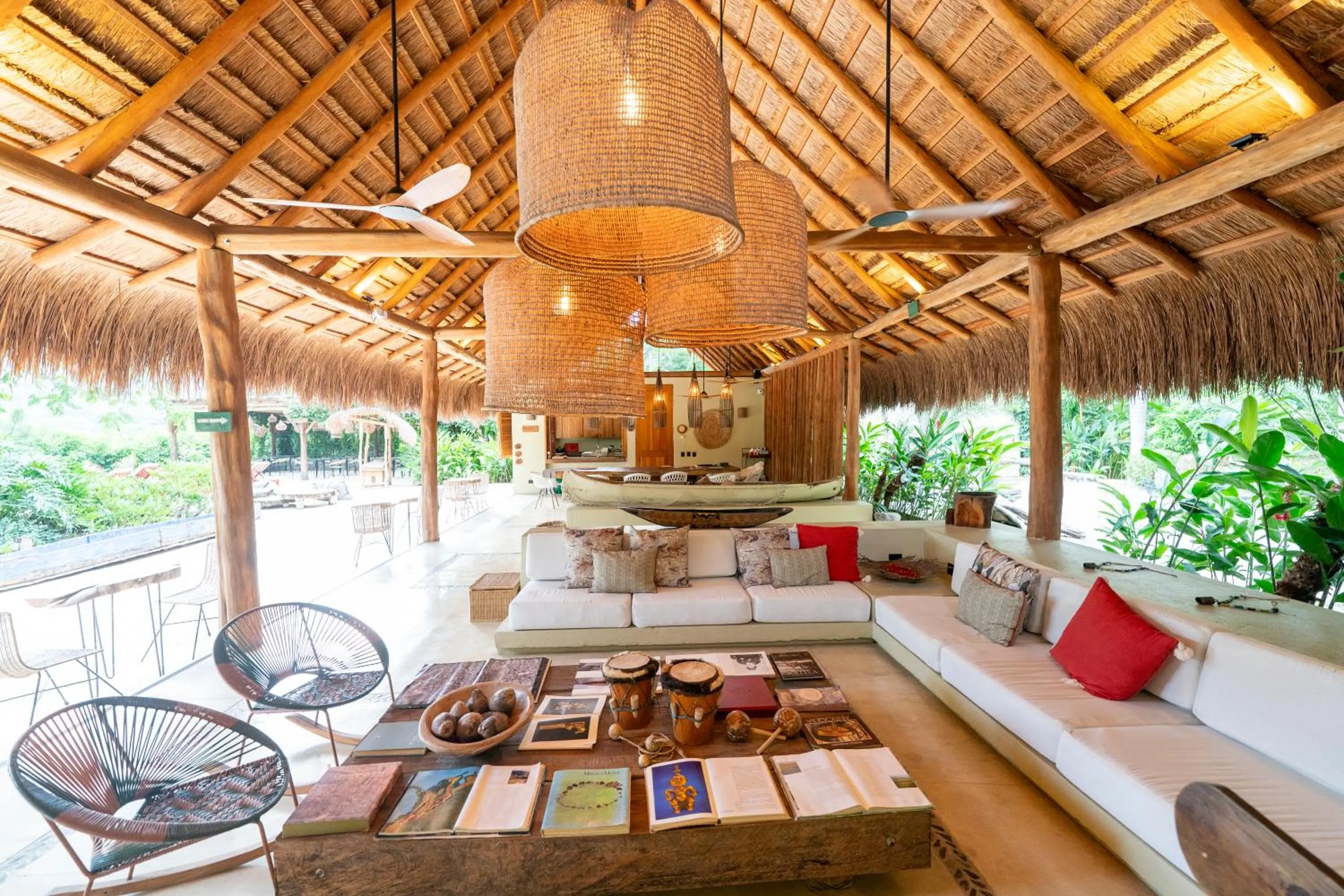 Lounge or bar in Nativa Refugio Escondido