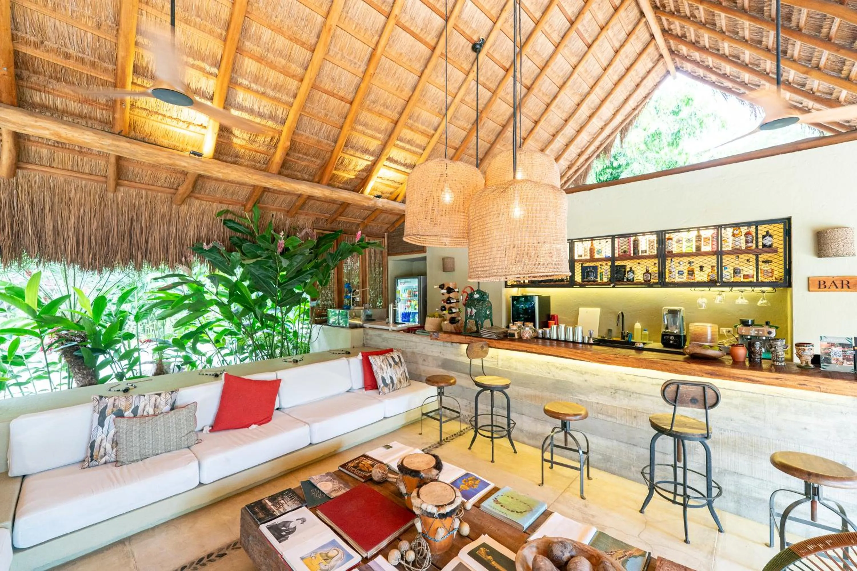 Lounge or bar in Nativa Refugio Escondido