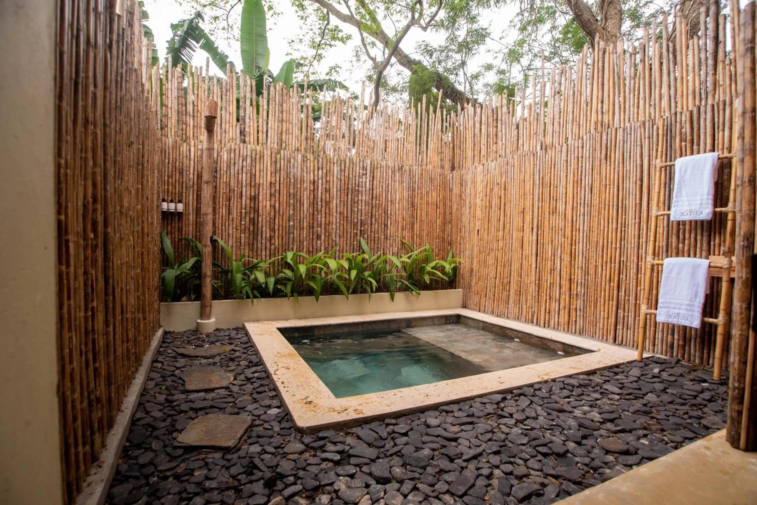 Swimming pool in Nativa Refugio Escondido