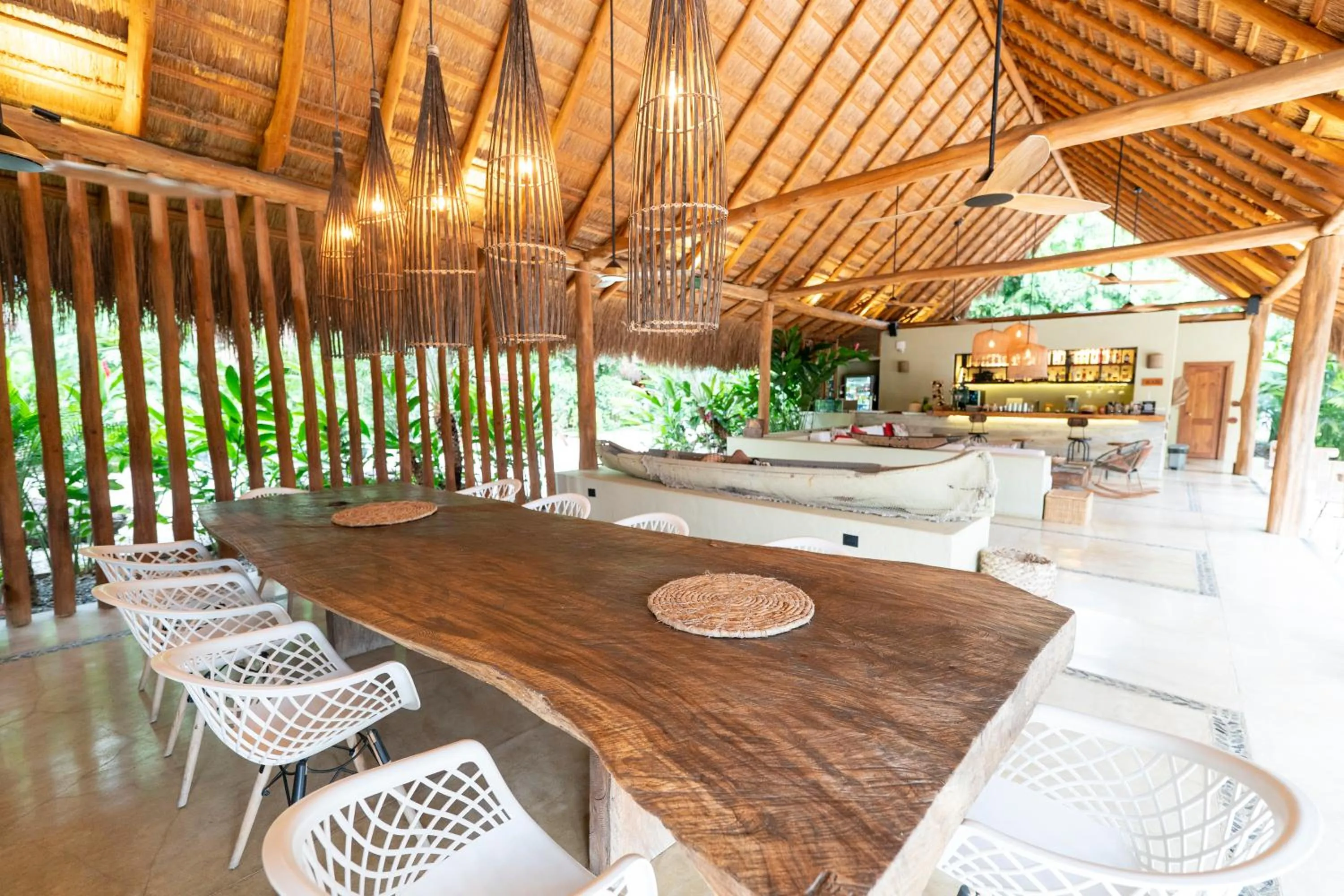 Dining area in Nativa Refugio Escondido