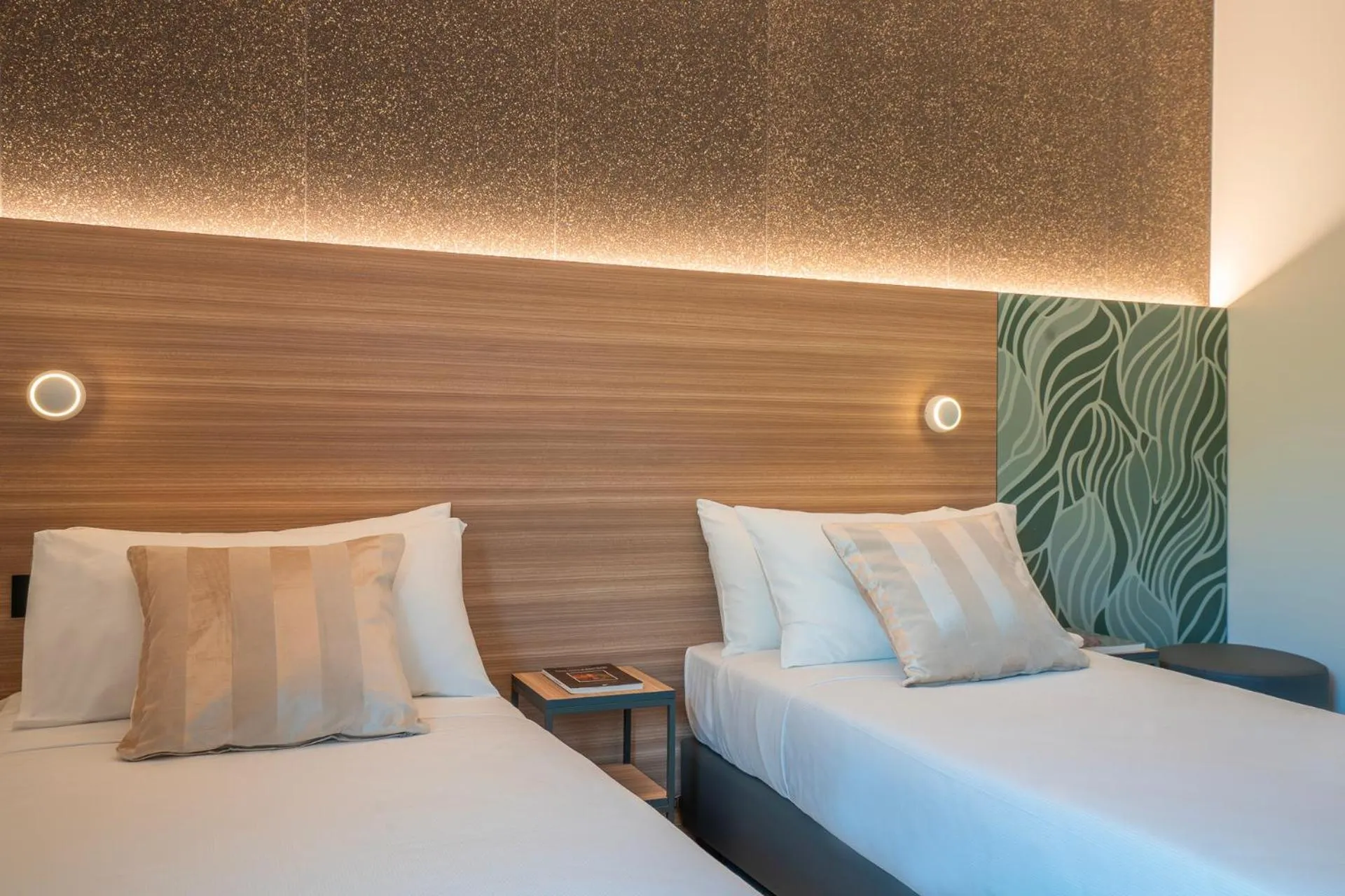 Bedroom, Bed in Hub Hotel