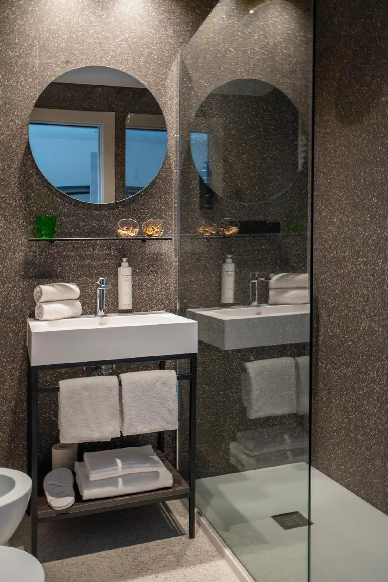 Family Room - single occupancy in Hub Hotel Family Room - single occupancy in Hub Hotel