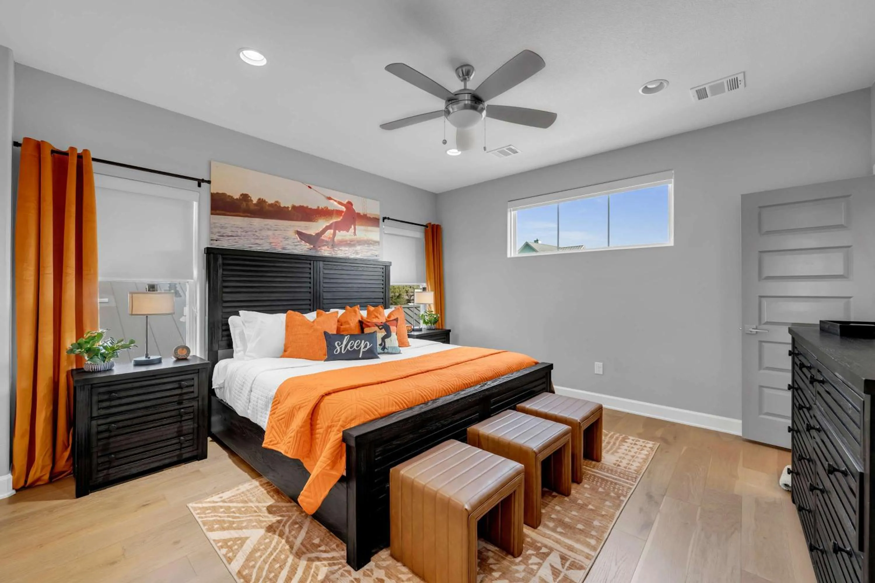 Bed in Luxury Waterfront Home with Swimming Pool Hot Tub and 2 Boat Slips