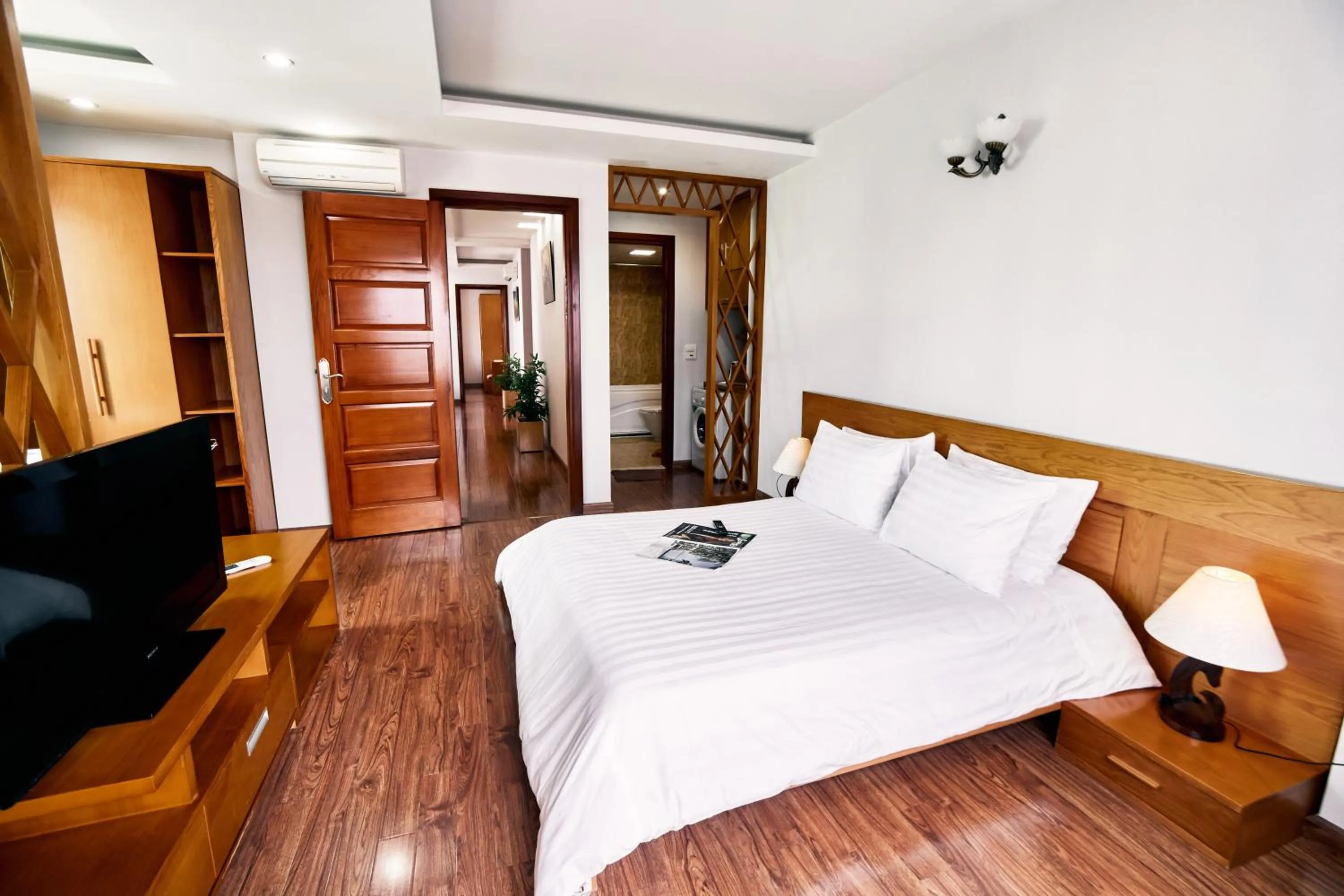 Bedroom, Bed in Trang Thanh Luxury Apartment