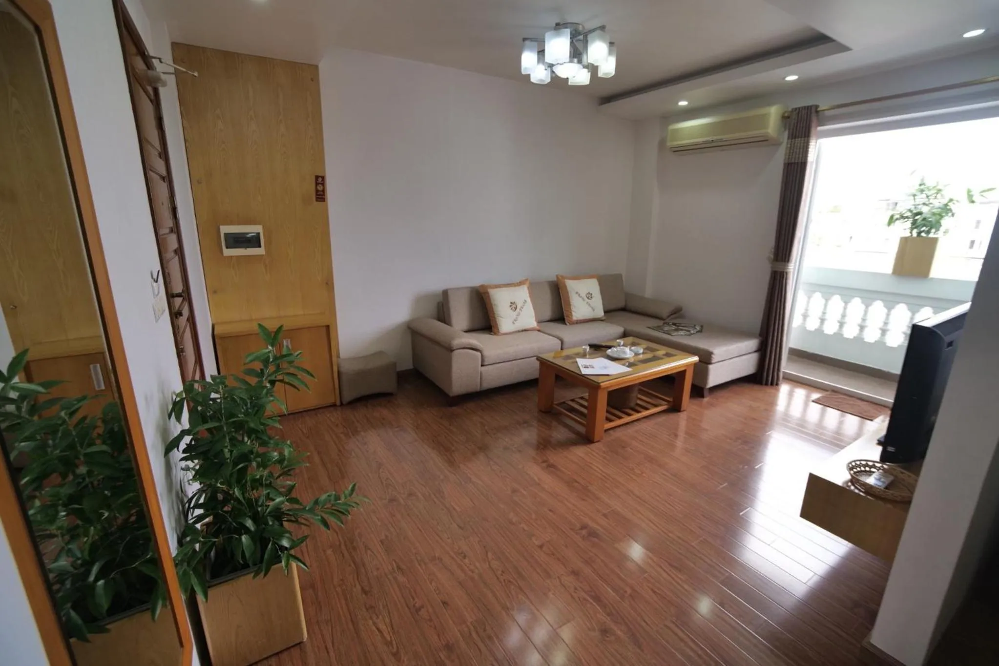 Living room in Trang Thanh Luxury Apartment
