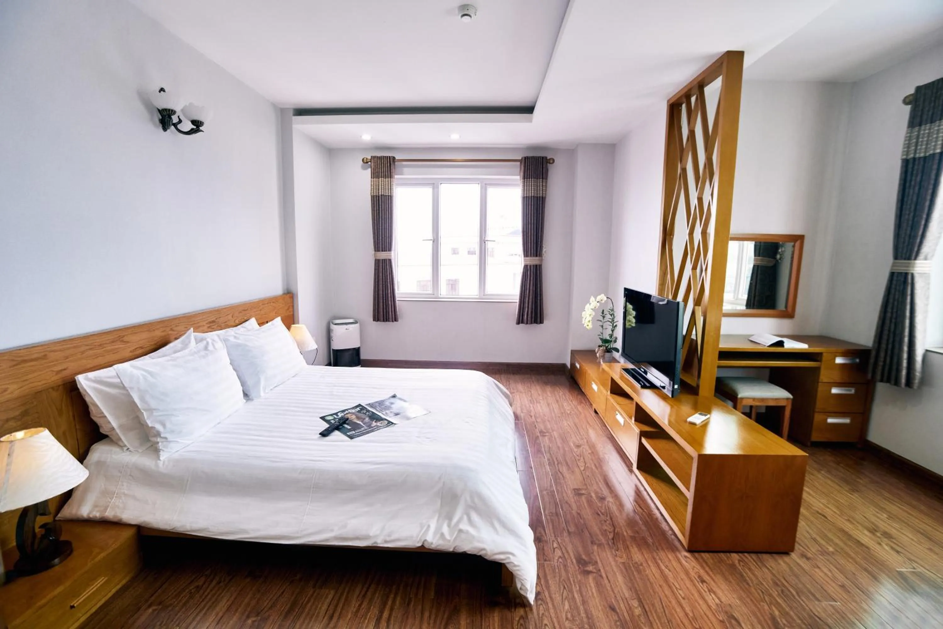 Bedroom, Bed in Trang Thanh Luxury Apartment