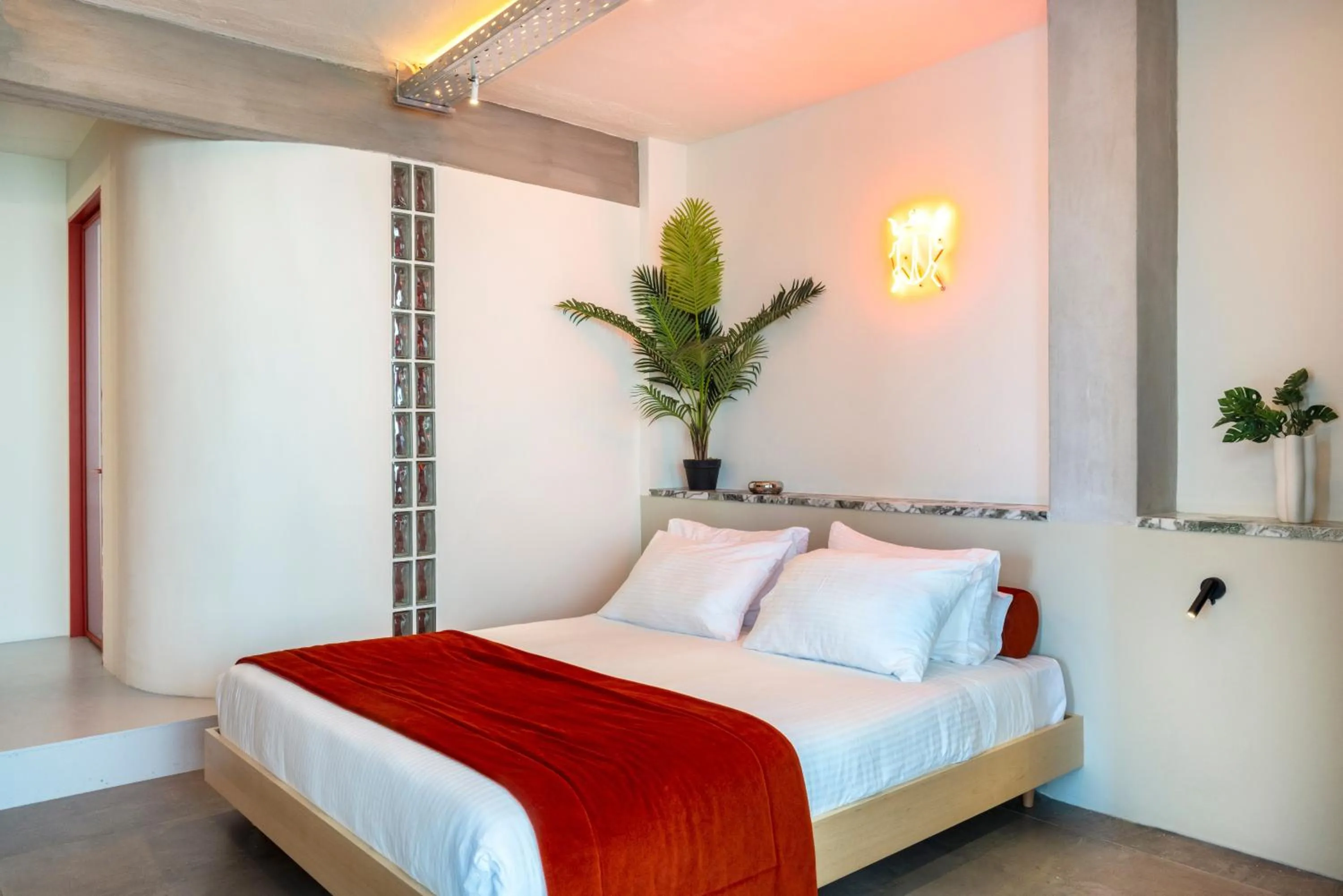 Bed in The Newel Metaxourgeio