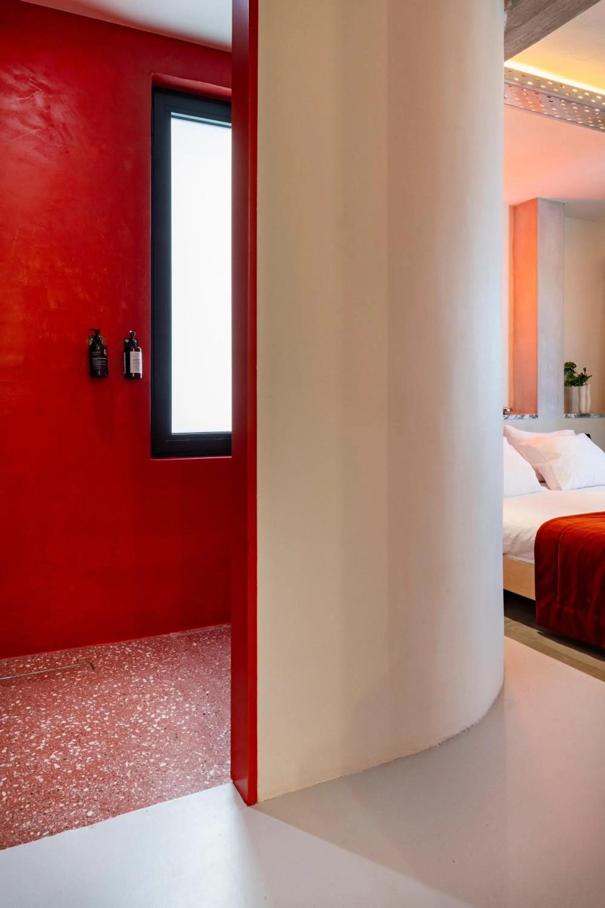 Bathroom, Bed in The Newel Metaxourgeio