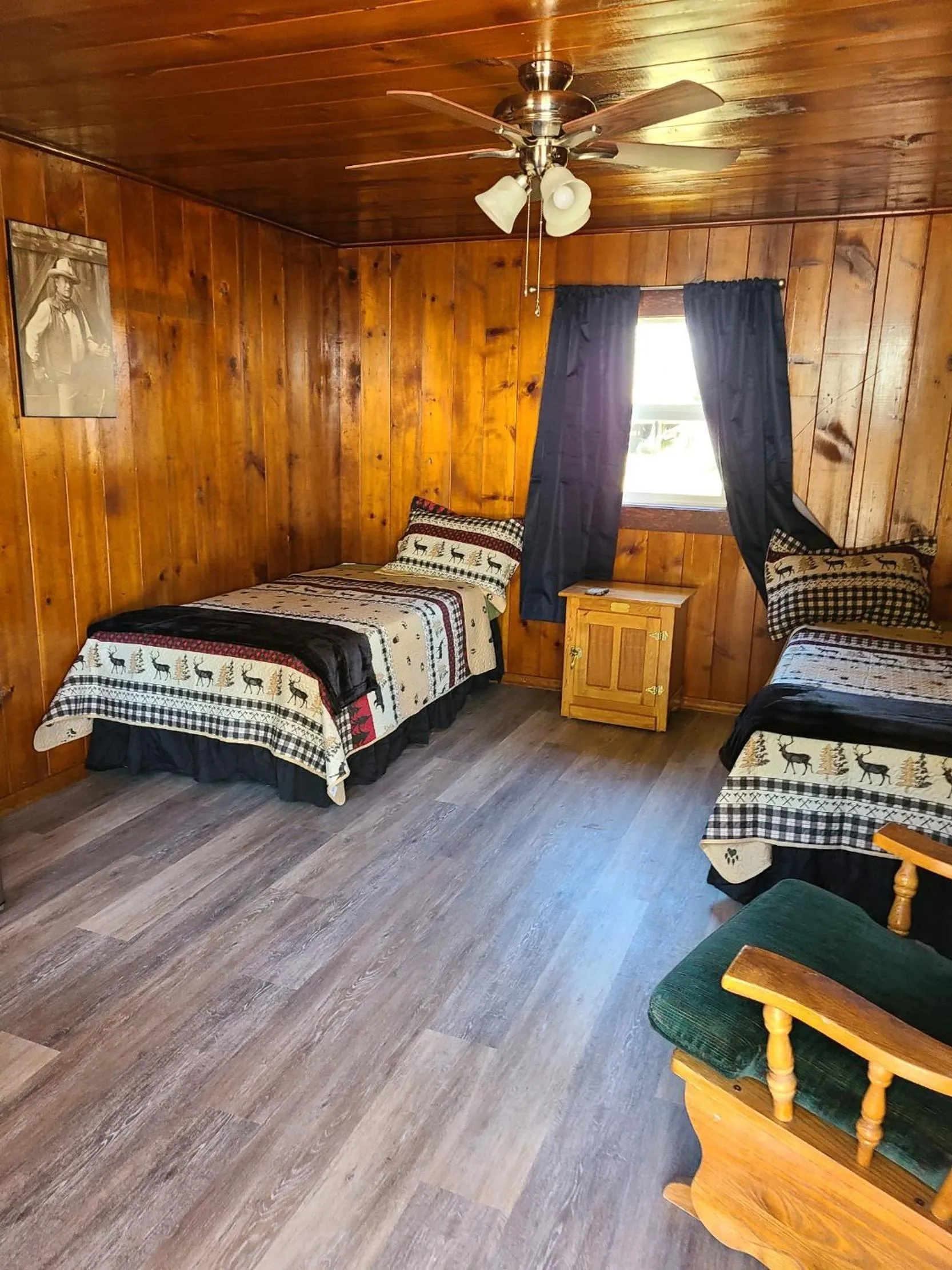 Bed in Eagle Rock Resort