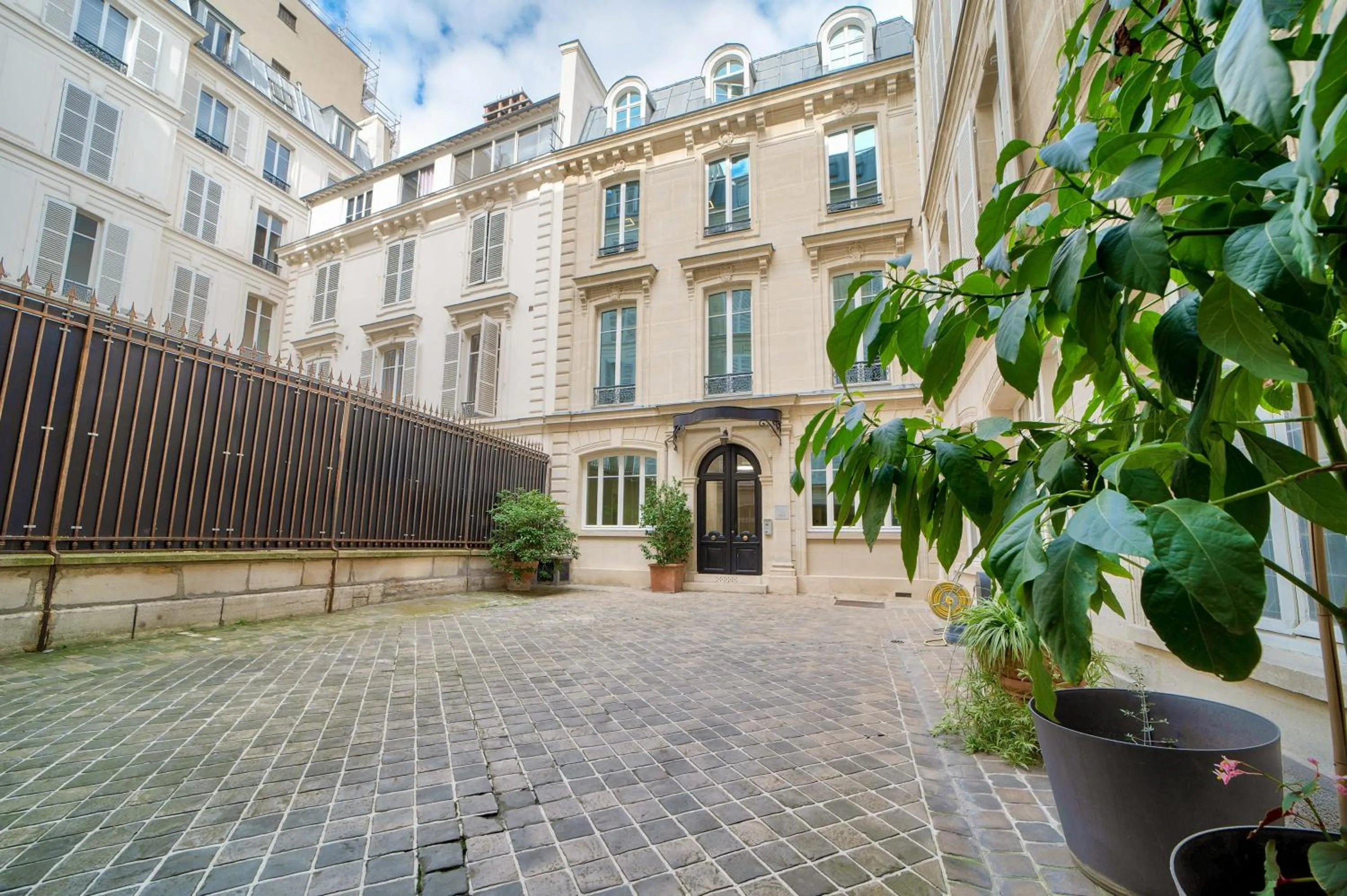 ParisConciergerie - Studio Champs Elysees