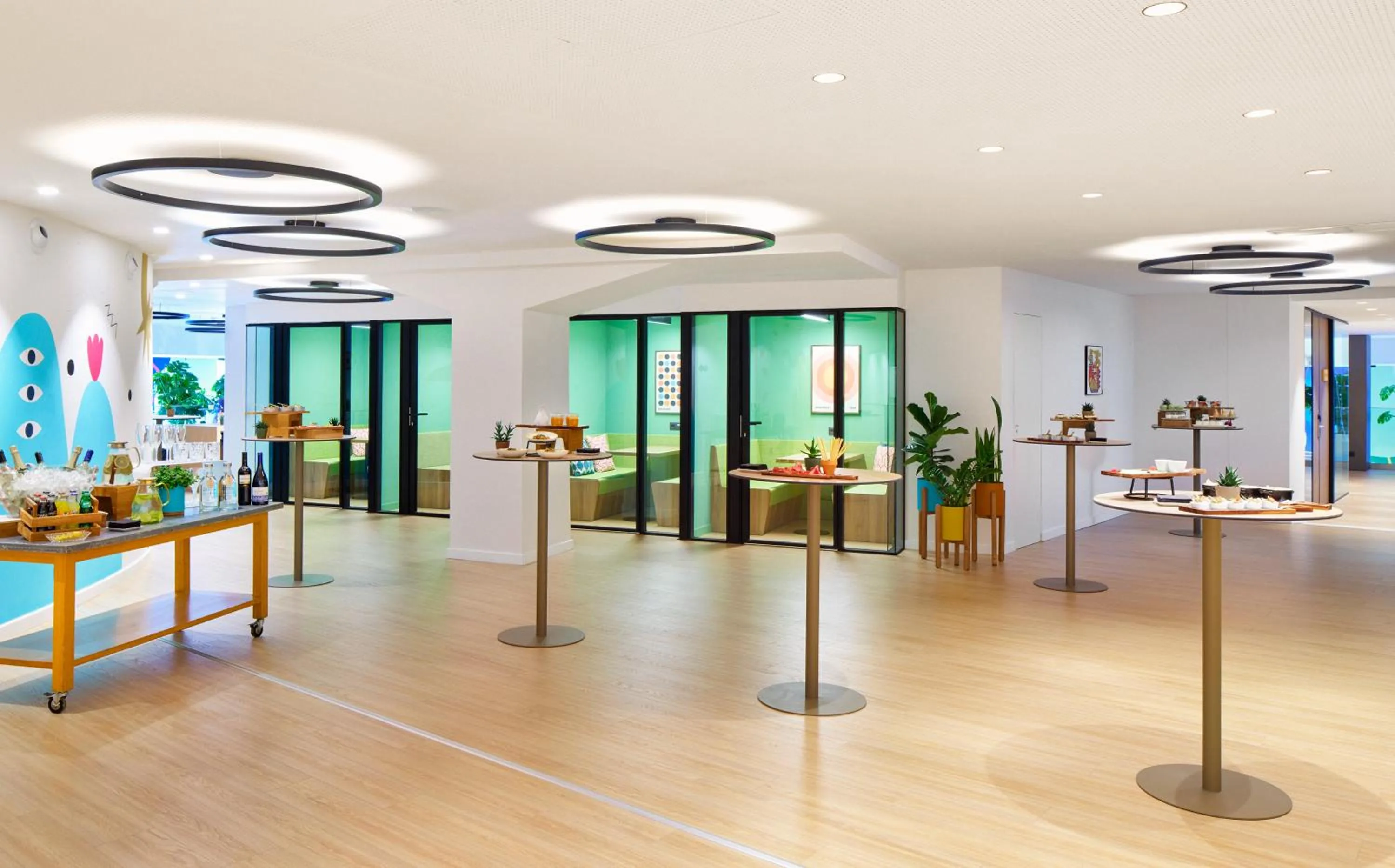 Meeting/conference room in INNSiDE by Meliá Barcelona Apolo