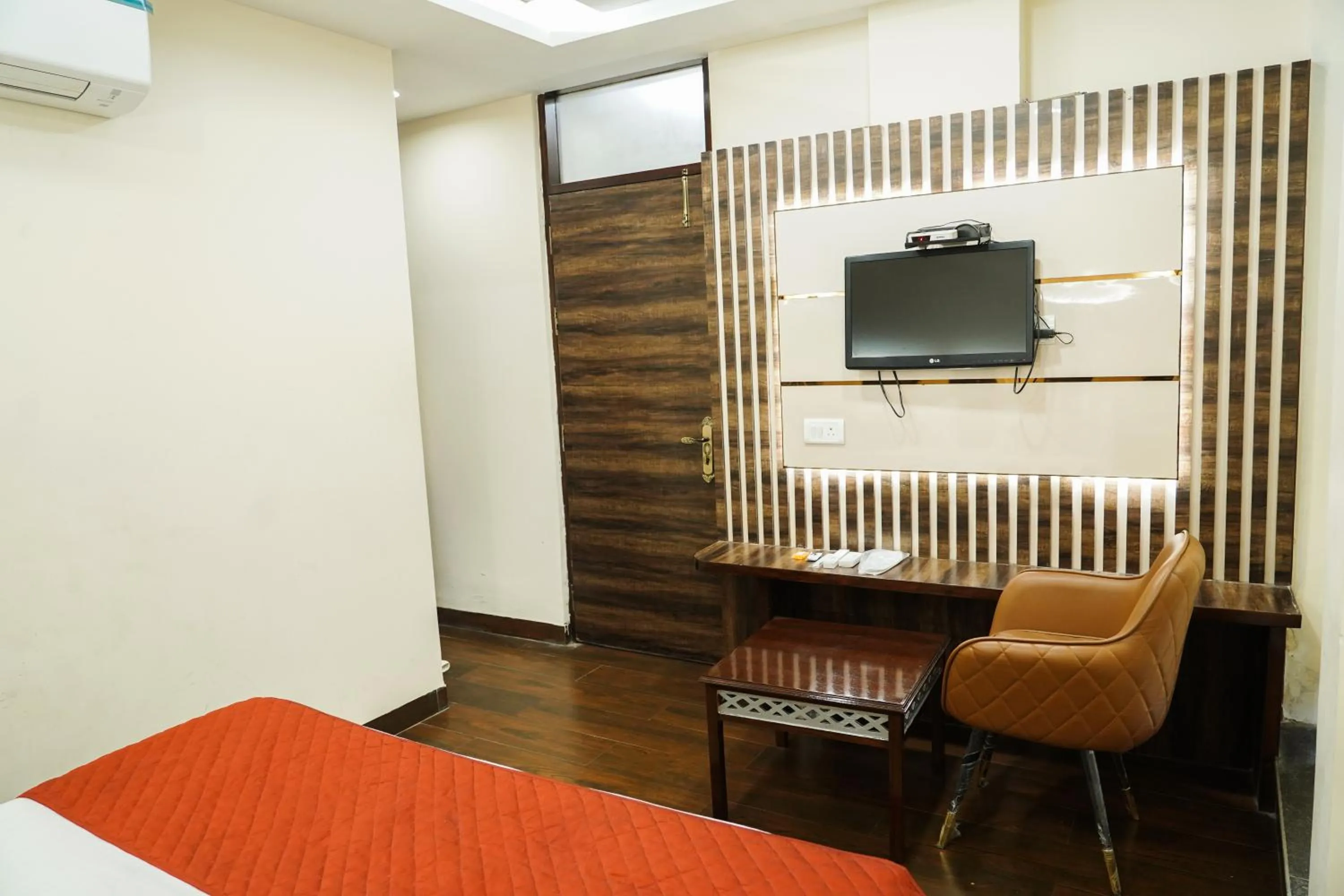 Seating area in Hotel Batra Home Nizamuddin