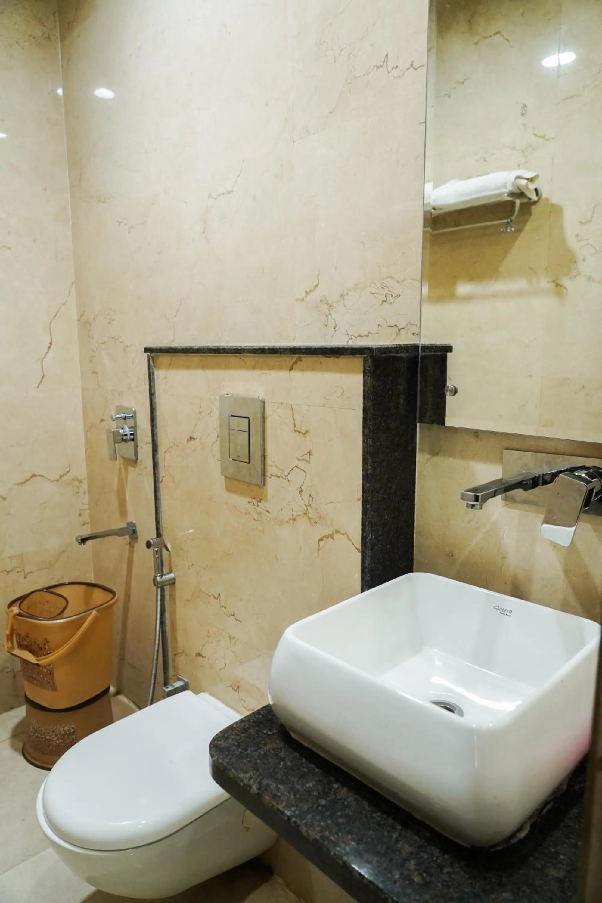 Bathroom in Hotel Batra Home Nizamuddin