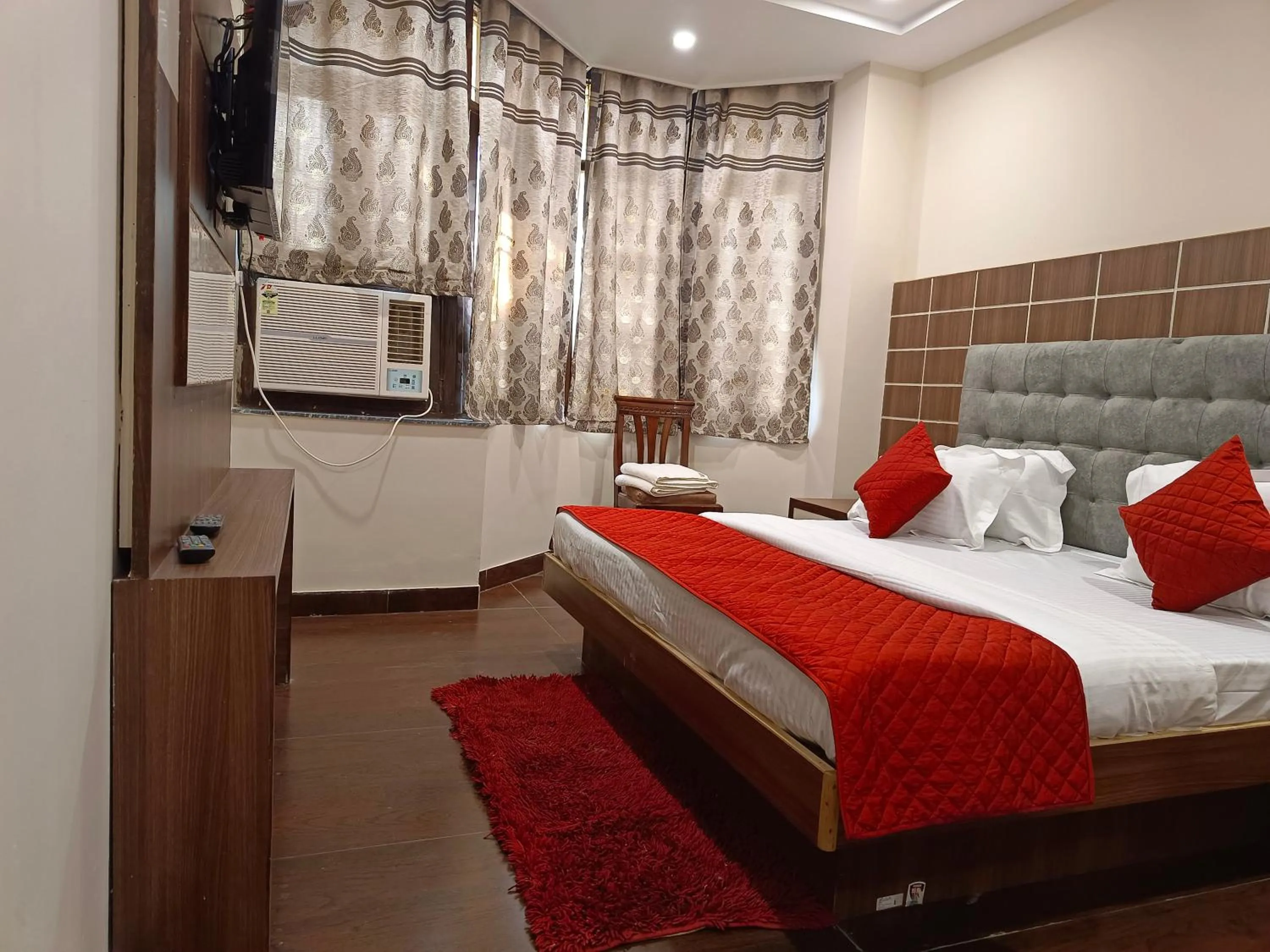Bed in Hotel Batra Home Nizamuddin