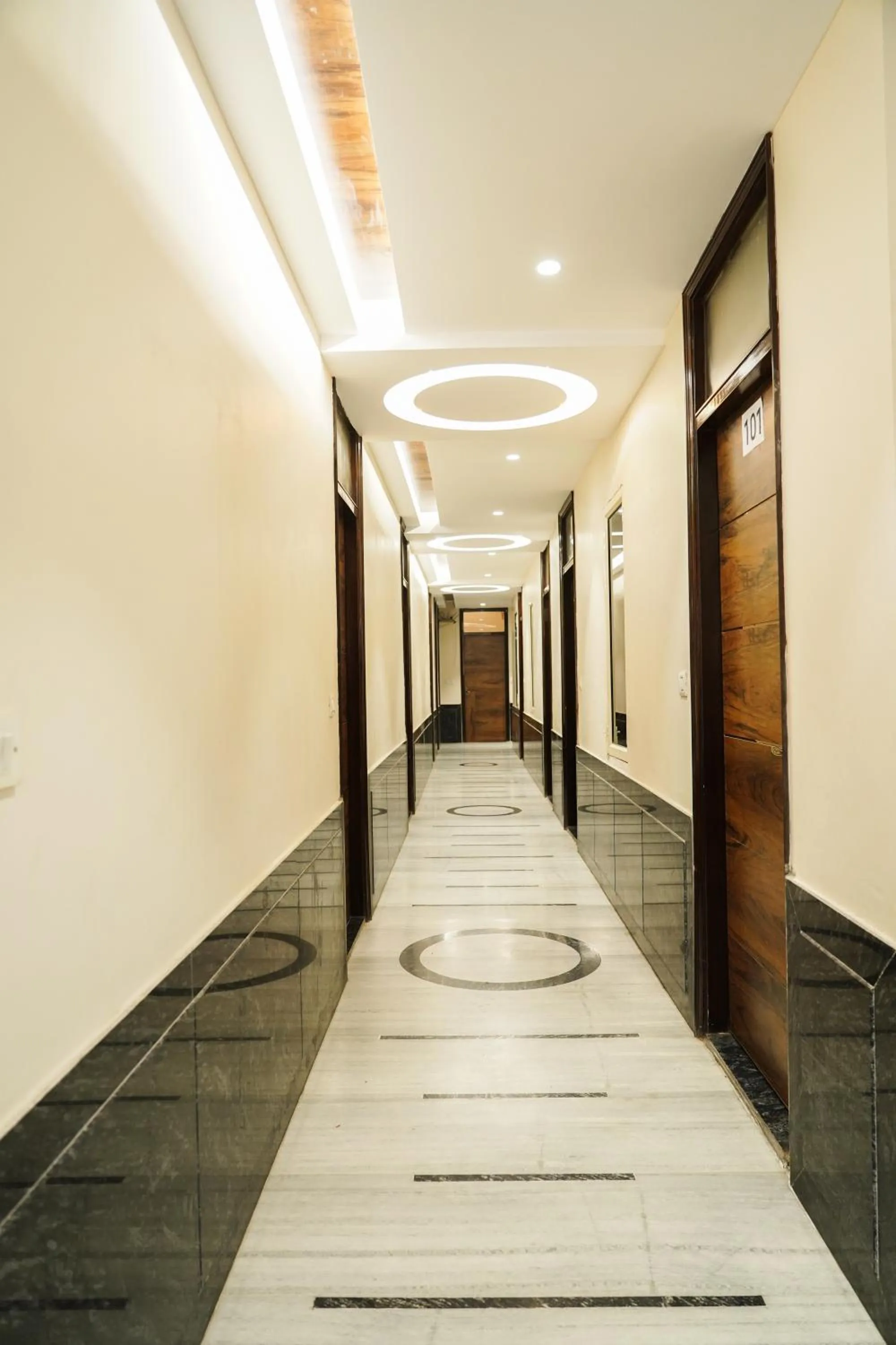 Floor plan in Hotel Batra Home Nizamuddin