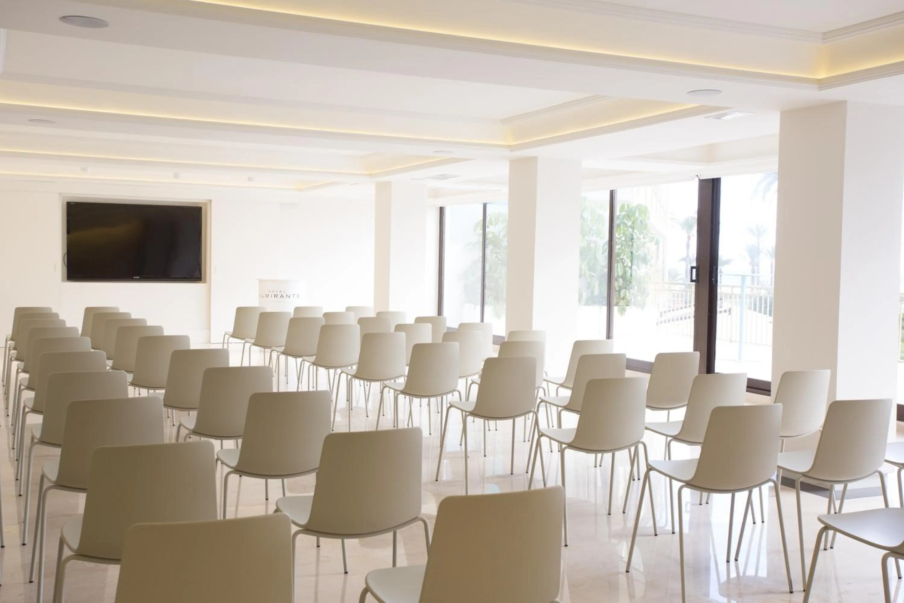 Meeting/conference room in Hotel Almirante