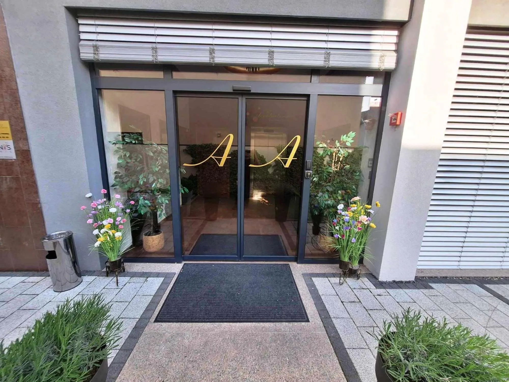 Property building in Arcobaleno Apartments & Rooms