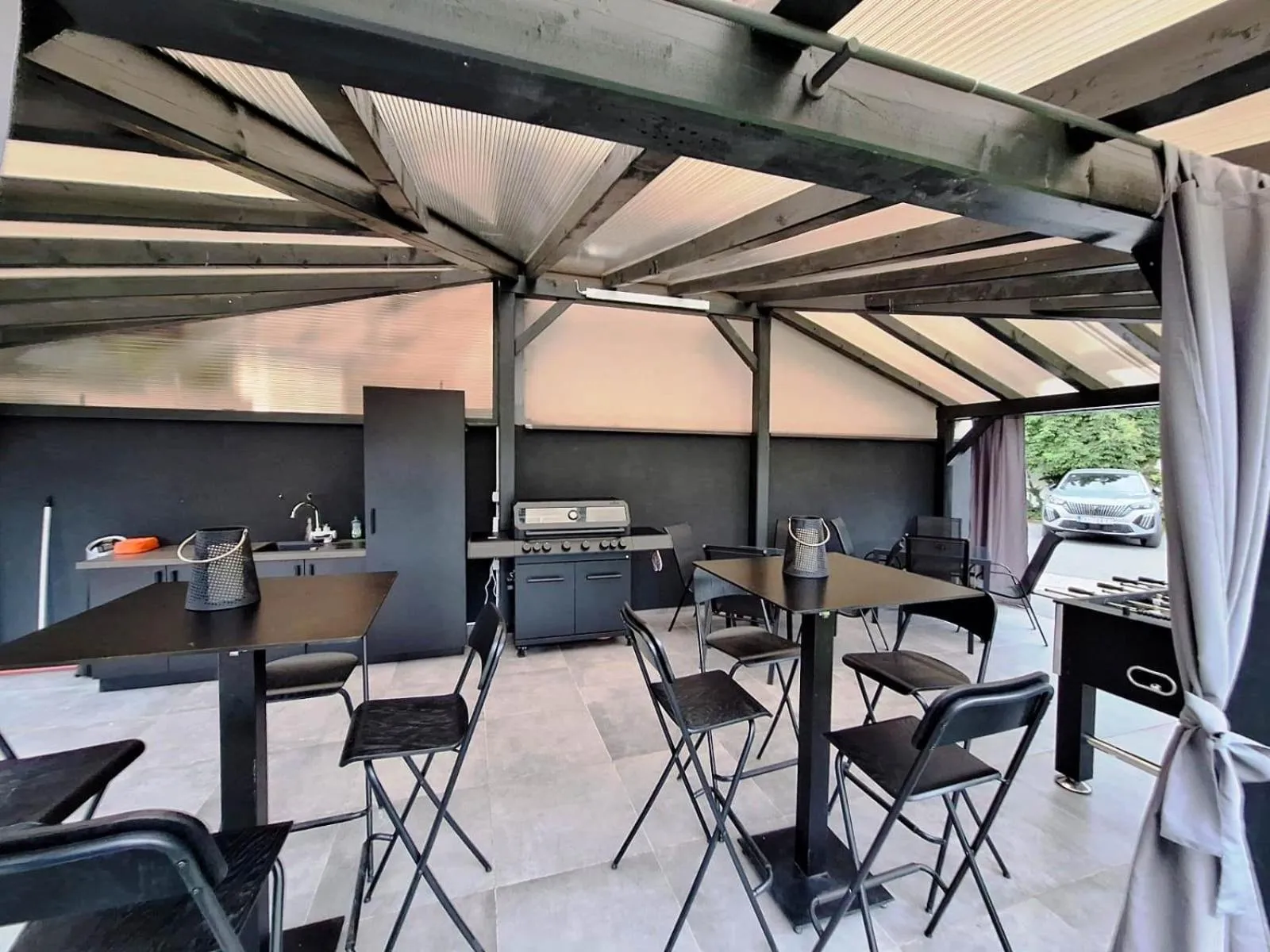 Property building in Arcobaleno Apartments & Rooms