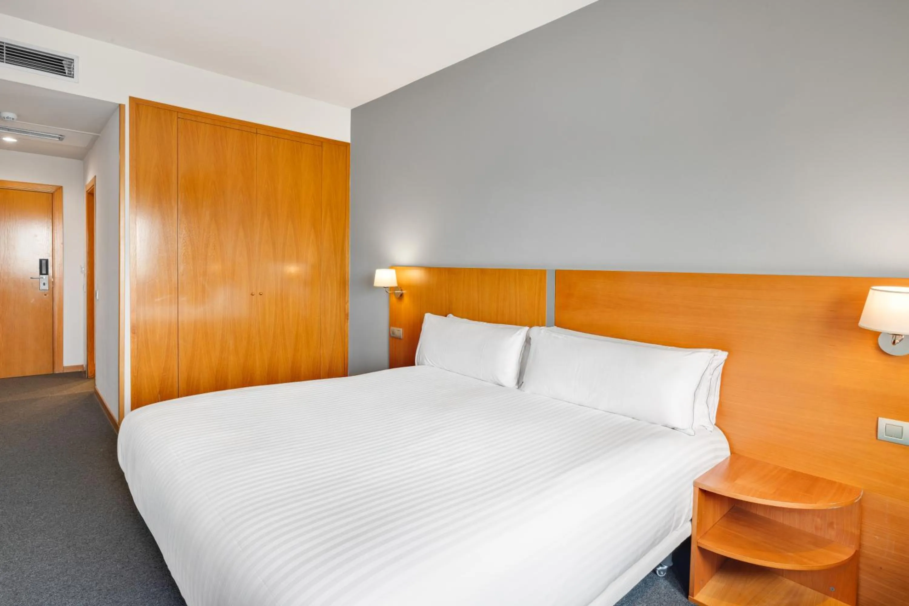 Bed in B&B HOTEL Barcelona Mollet Porta de Gallecs