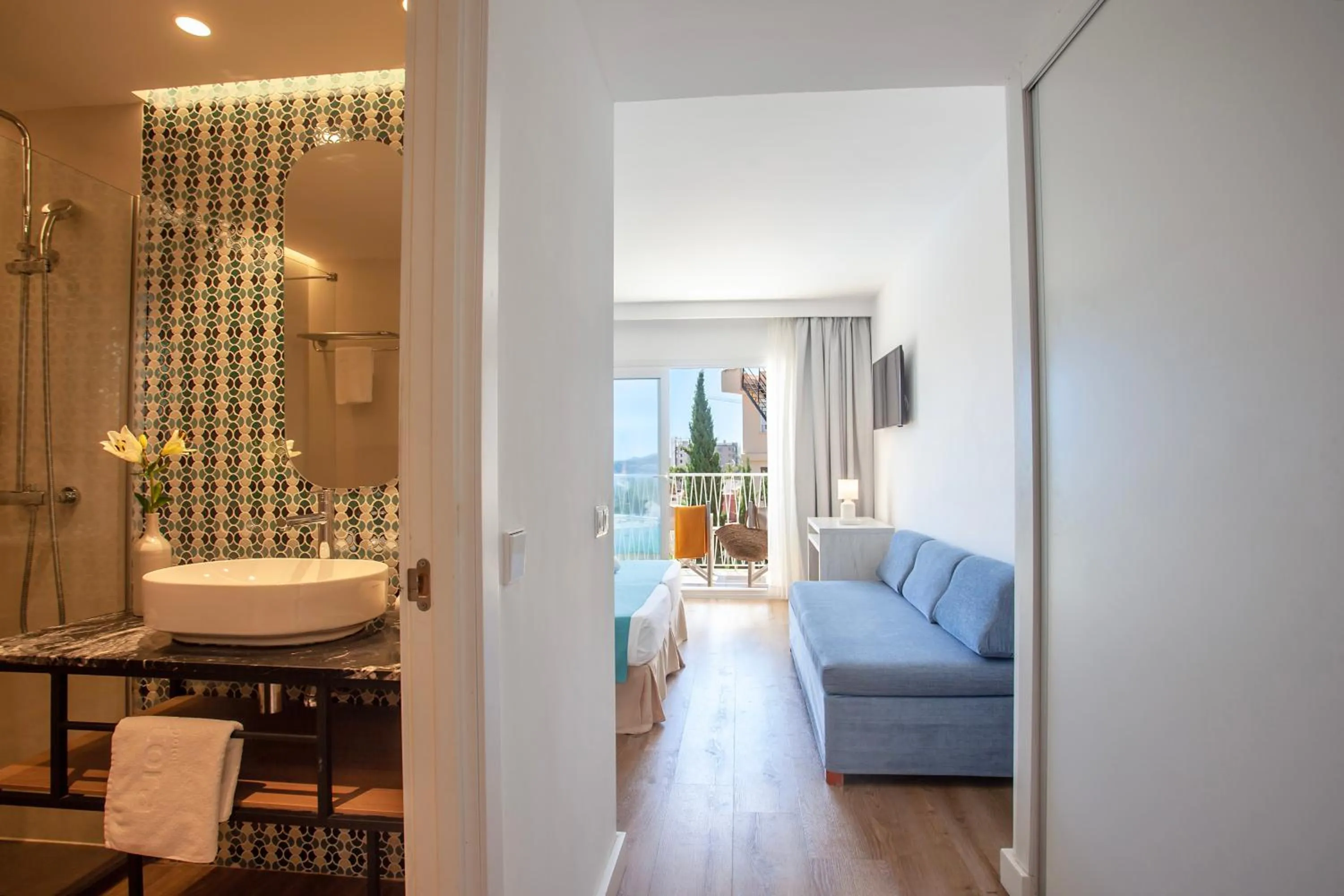 Decorative detail in Hotel Torá