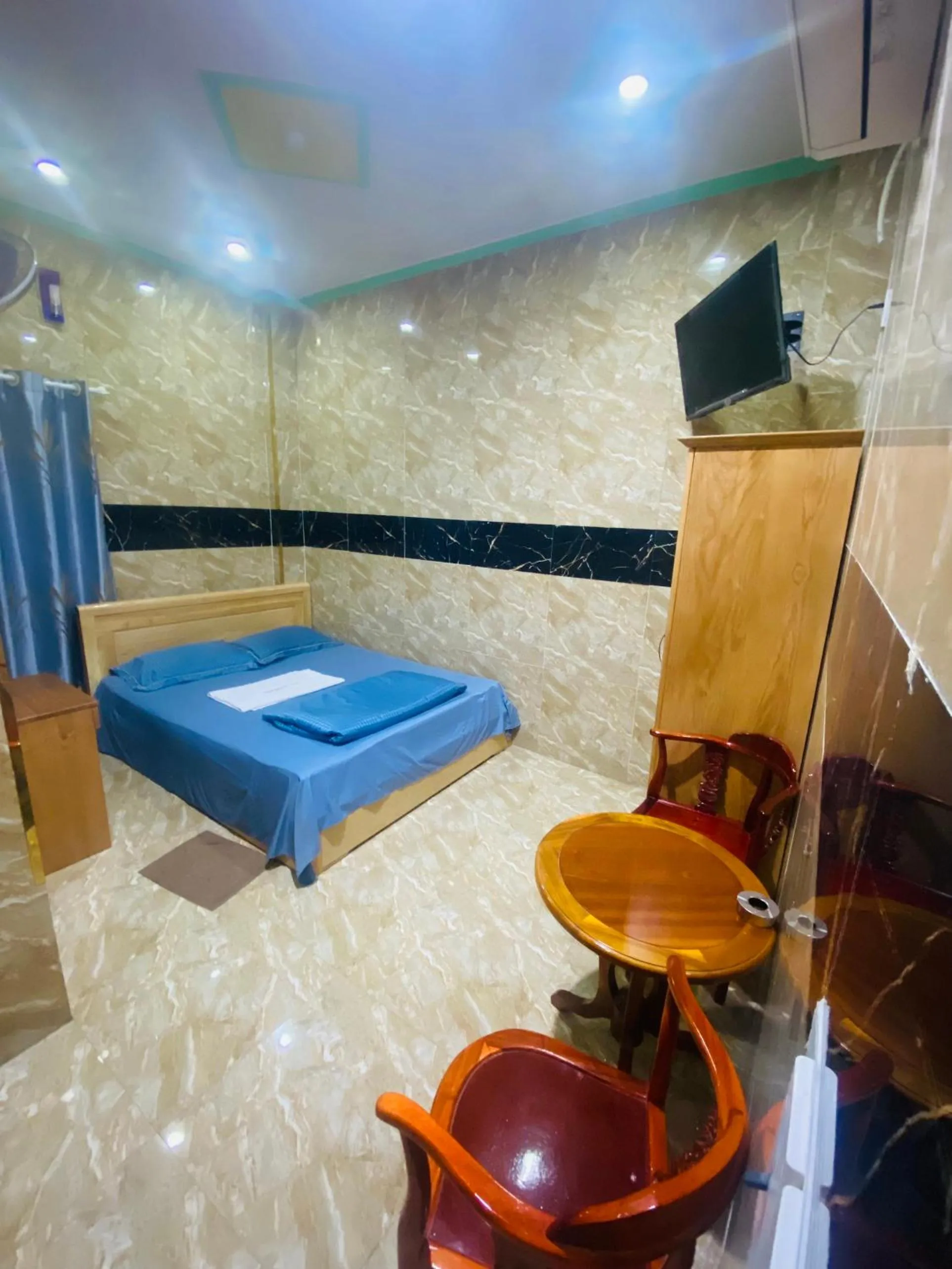 Bedroom, Bed in Khách Sạn Khánh Bình - Bình Dương