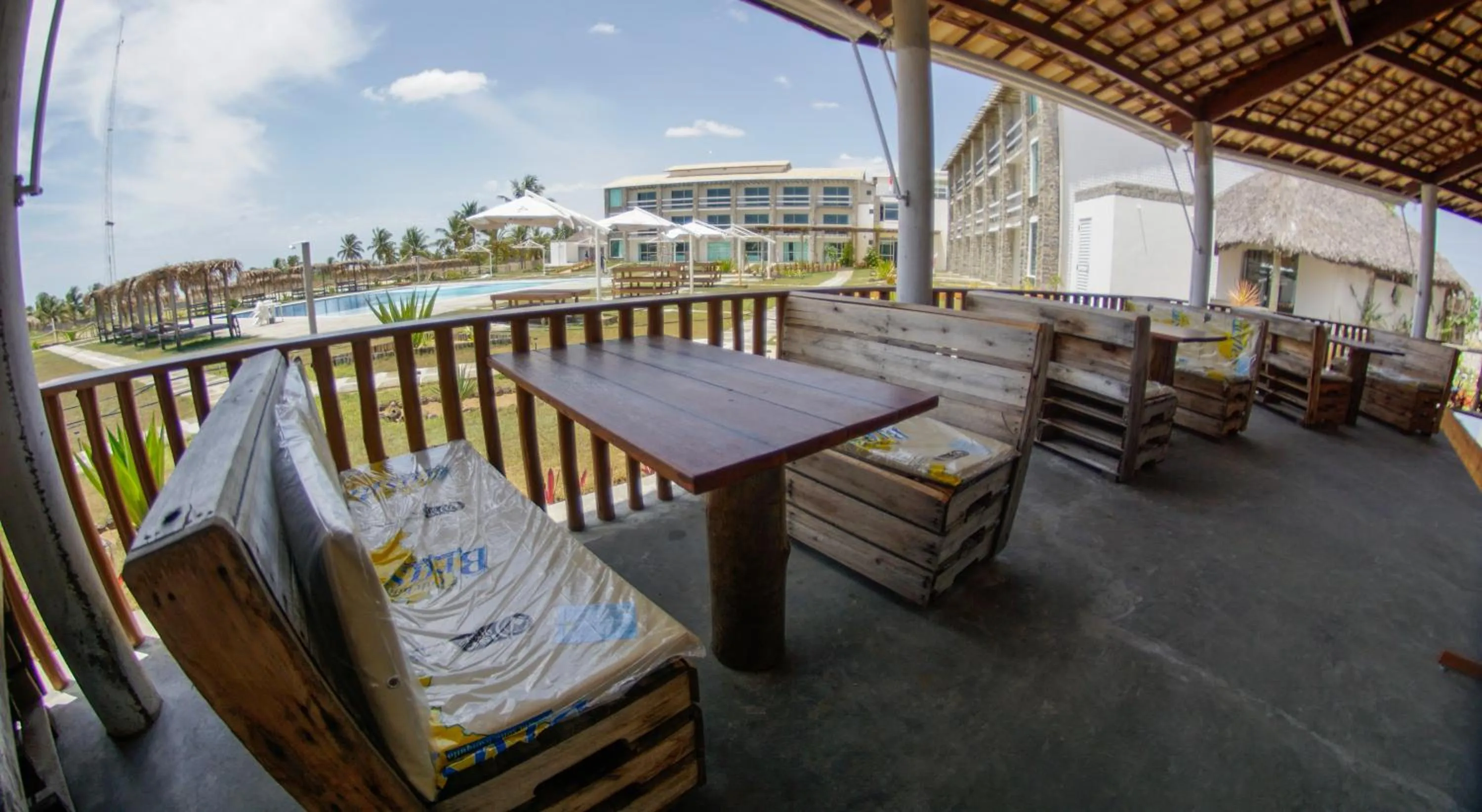 Restaurant/places to eat in Eco Privillege Hotel