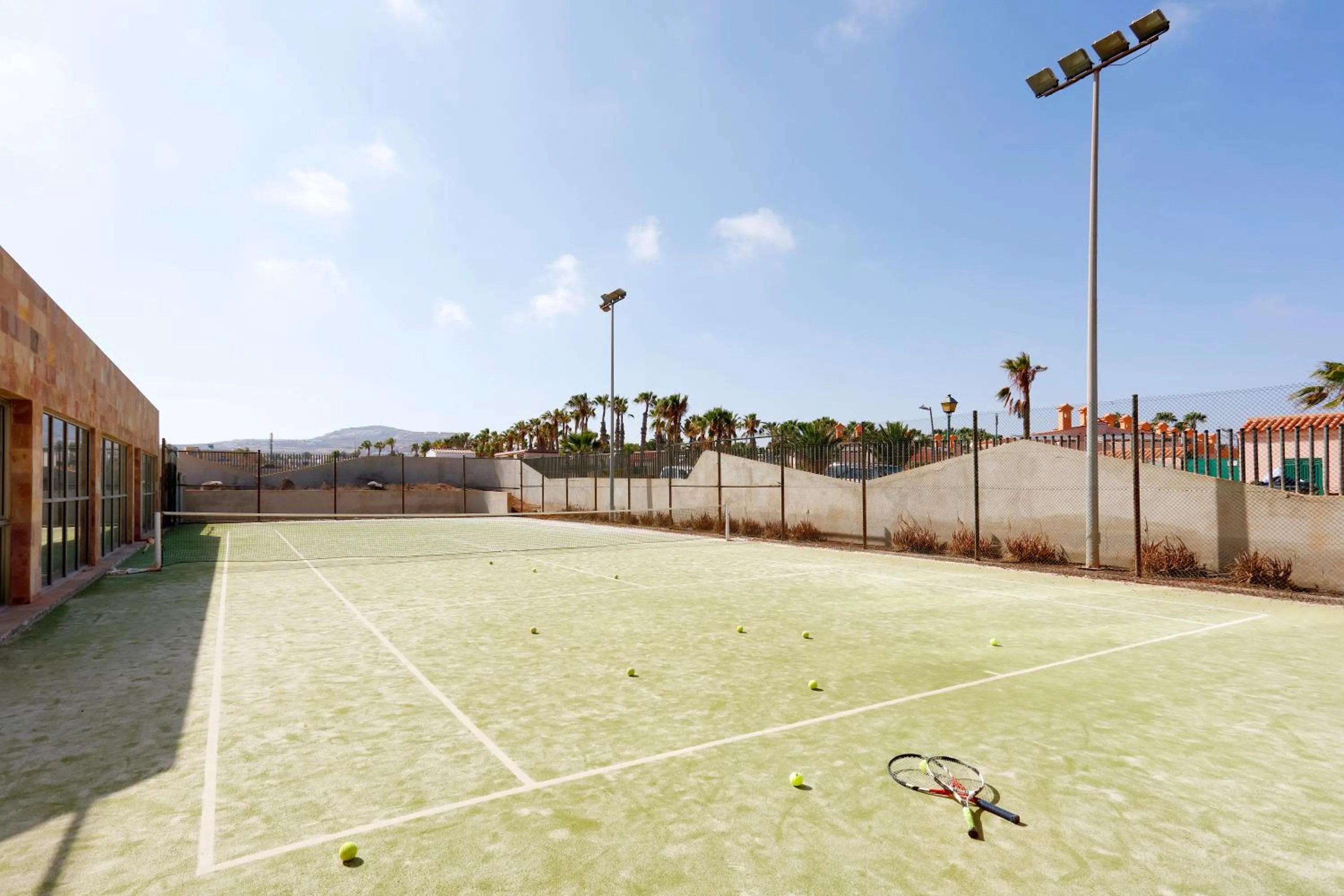 Tennis court in Eurostars Las Salinas