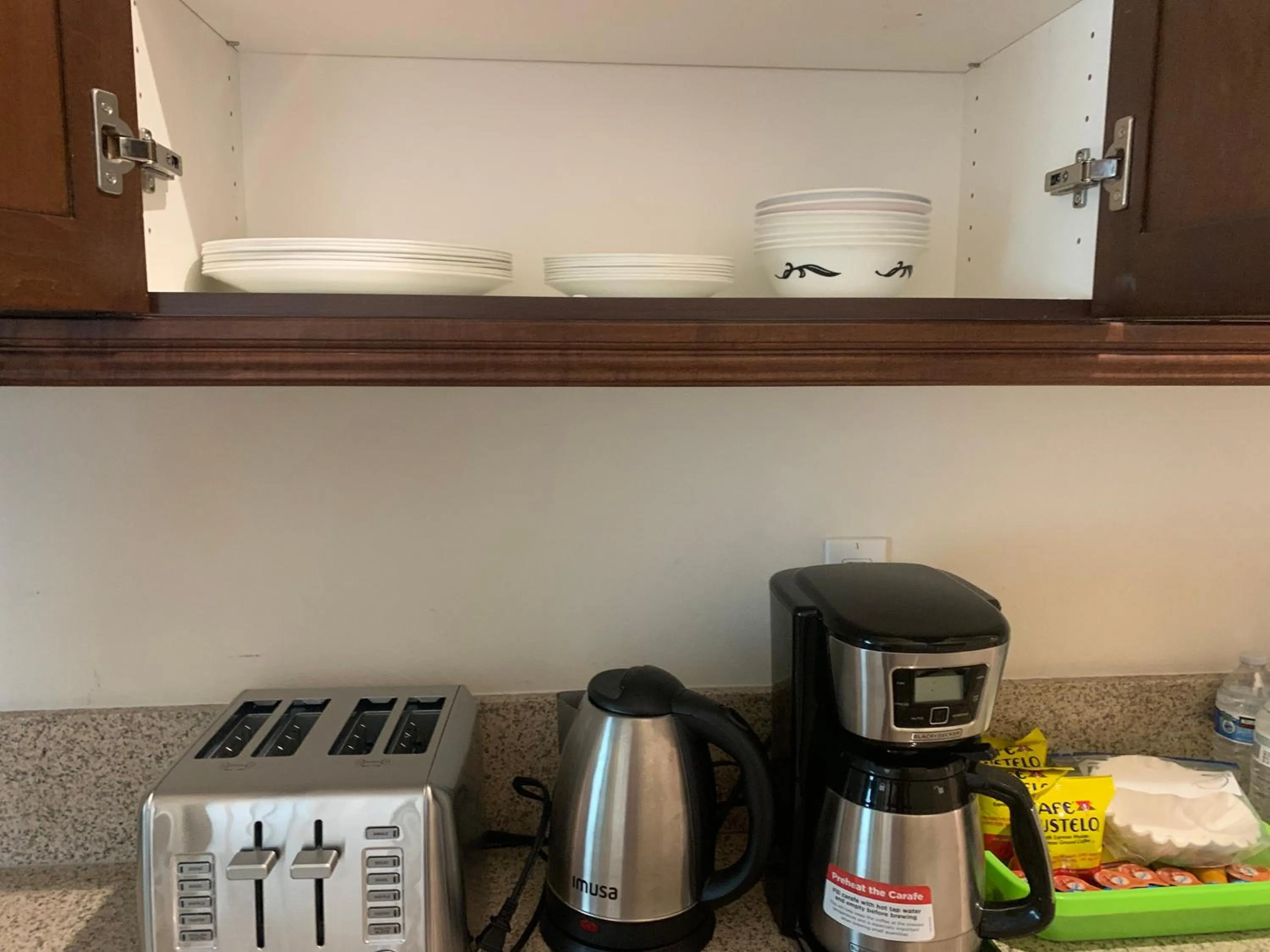 Breakfast in High End Triplex with Pool