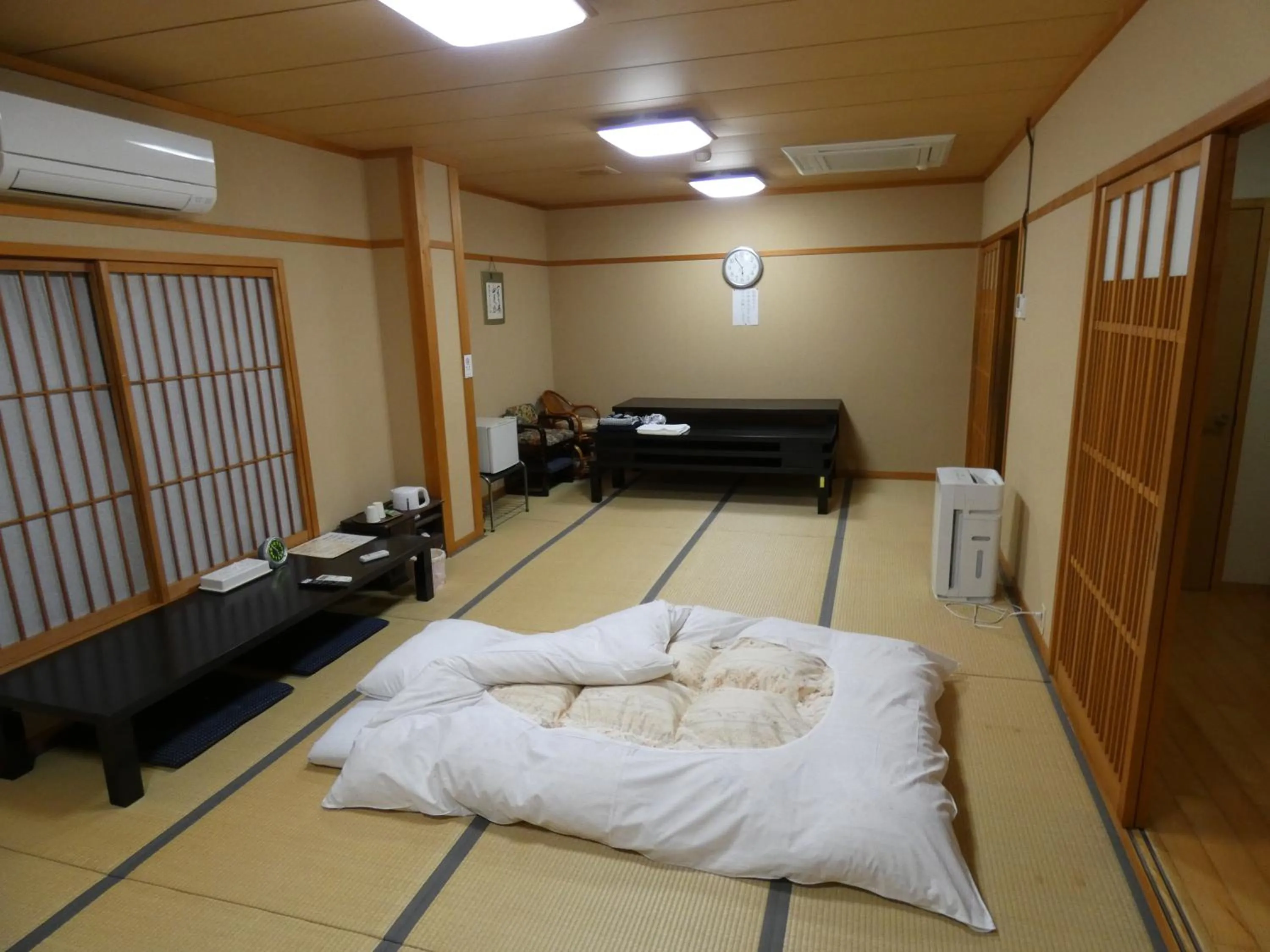 Photo of the whole room, Bed in Hotel Tsuchiya