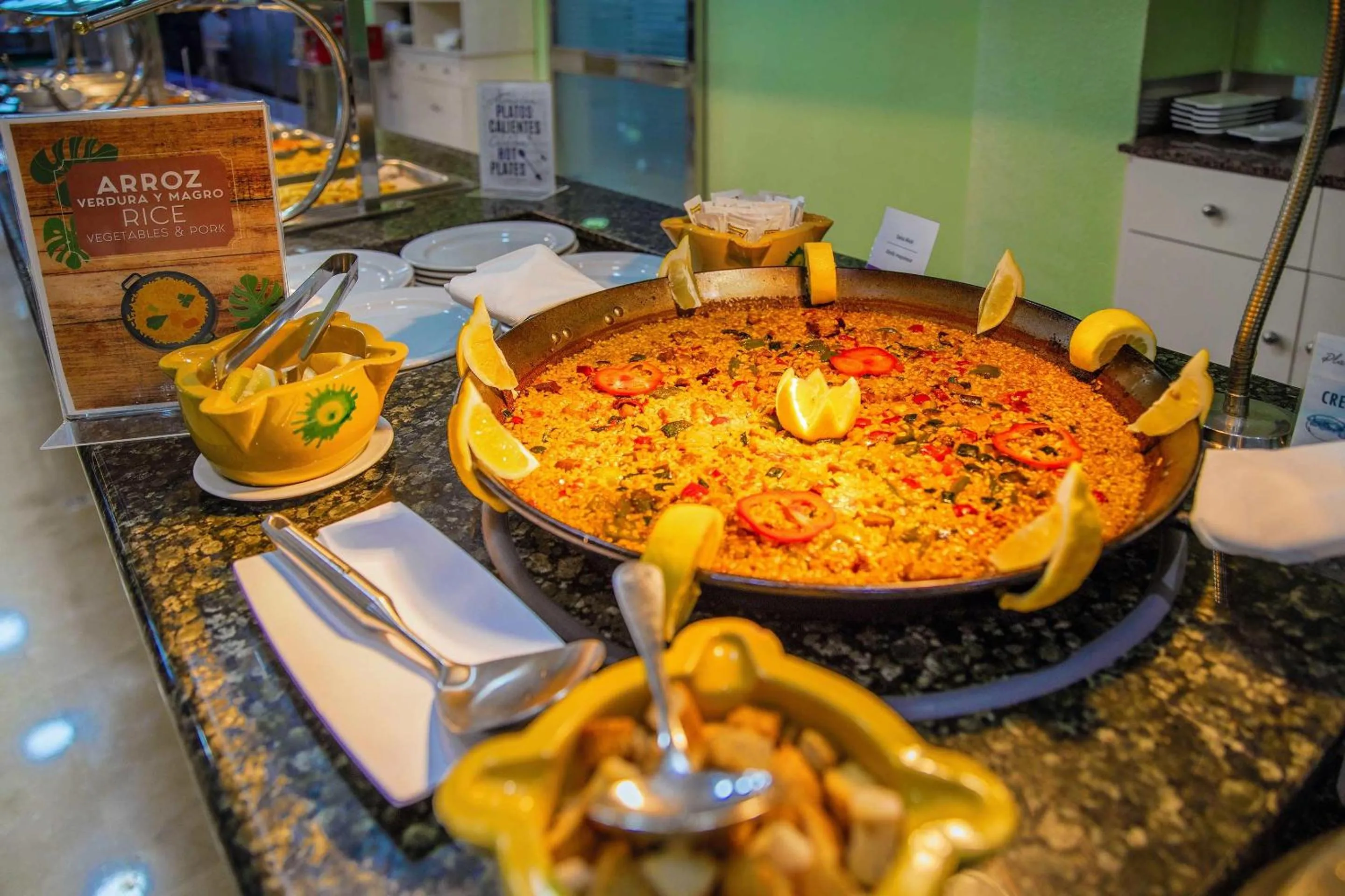 Restaurant/places to eat in Hotel Servigroup Rialto