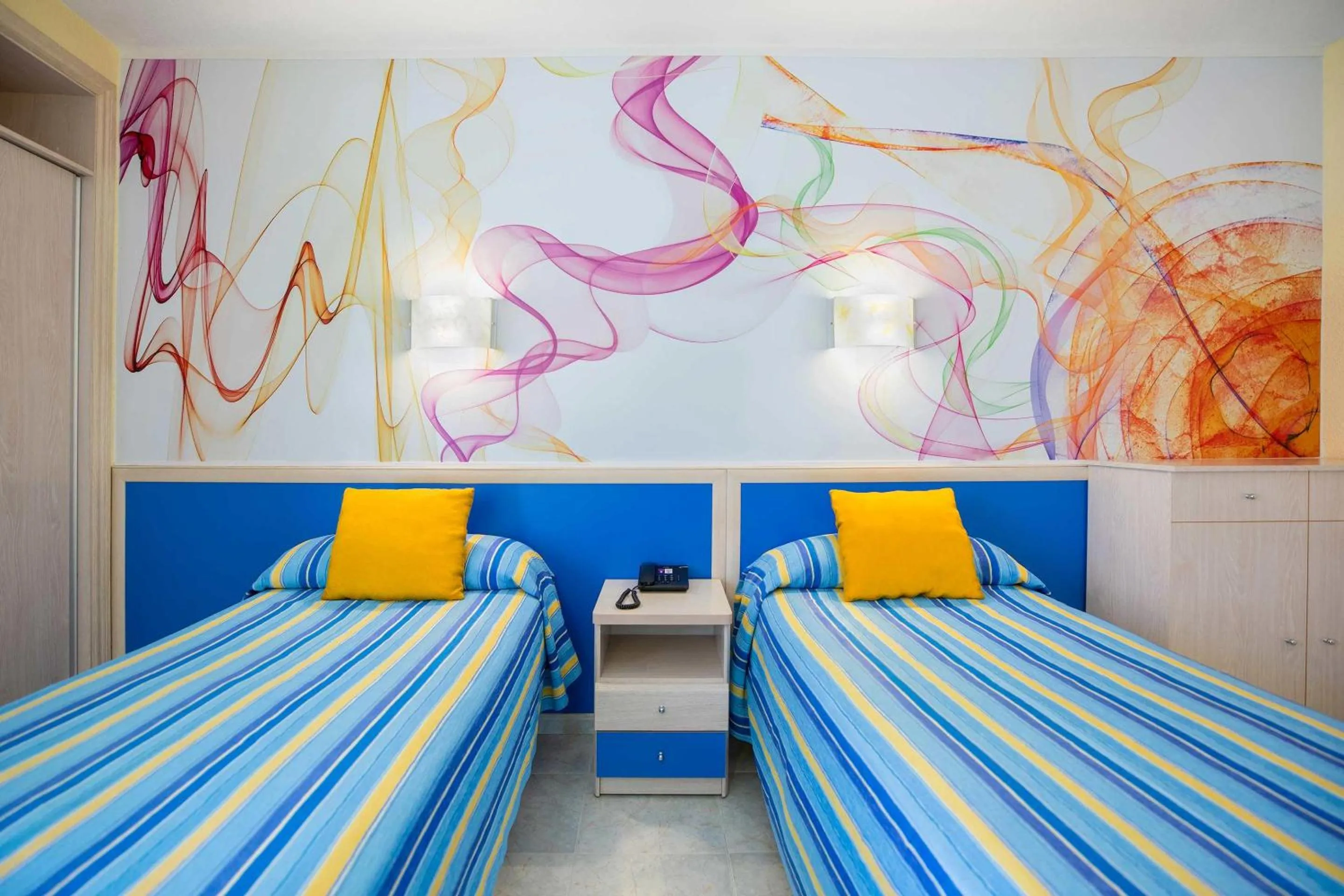 Photo of the whole room, Bed in Hotel Servigroup Rialto