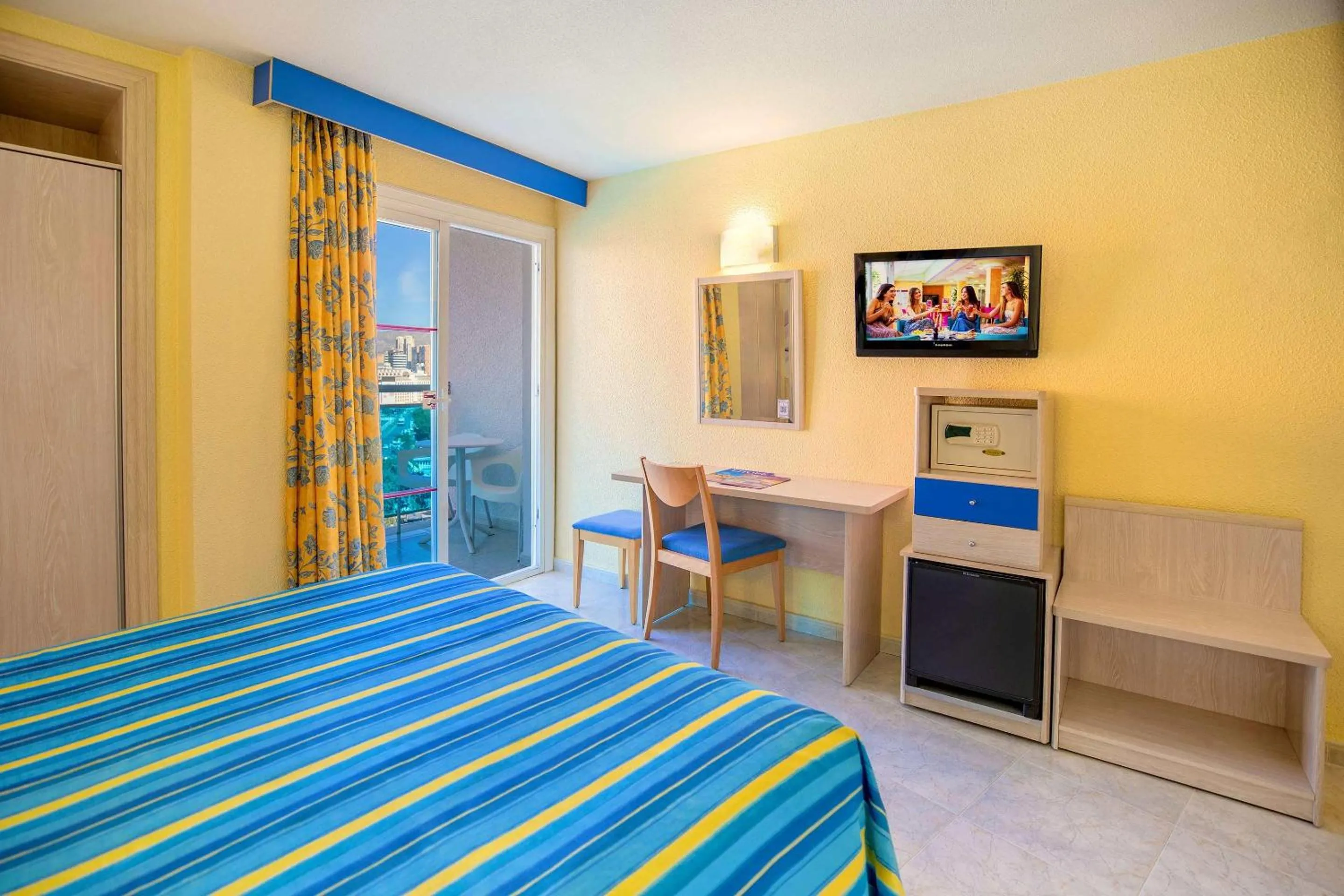 Photo of the whole room, Bed in Hotel Servigroup Rialto