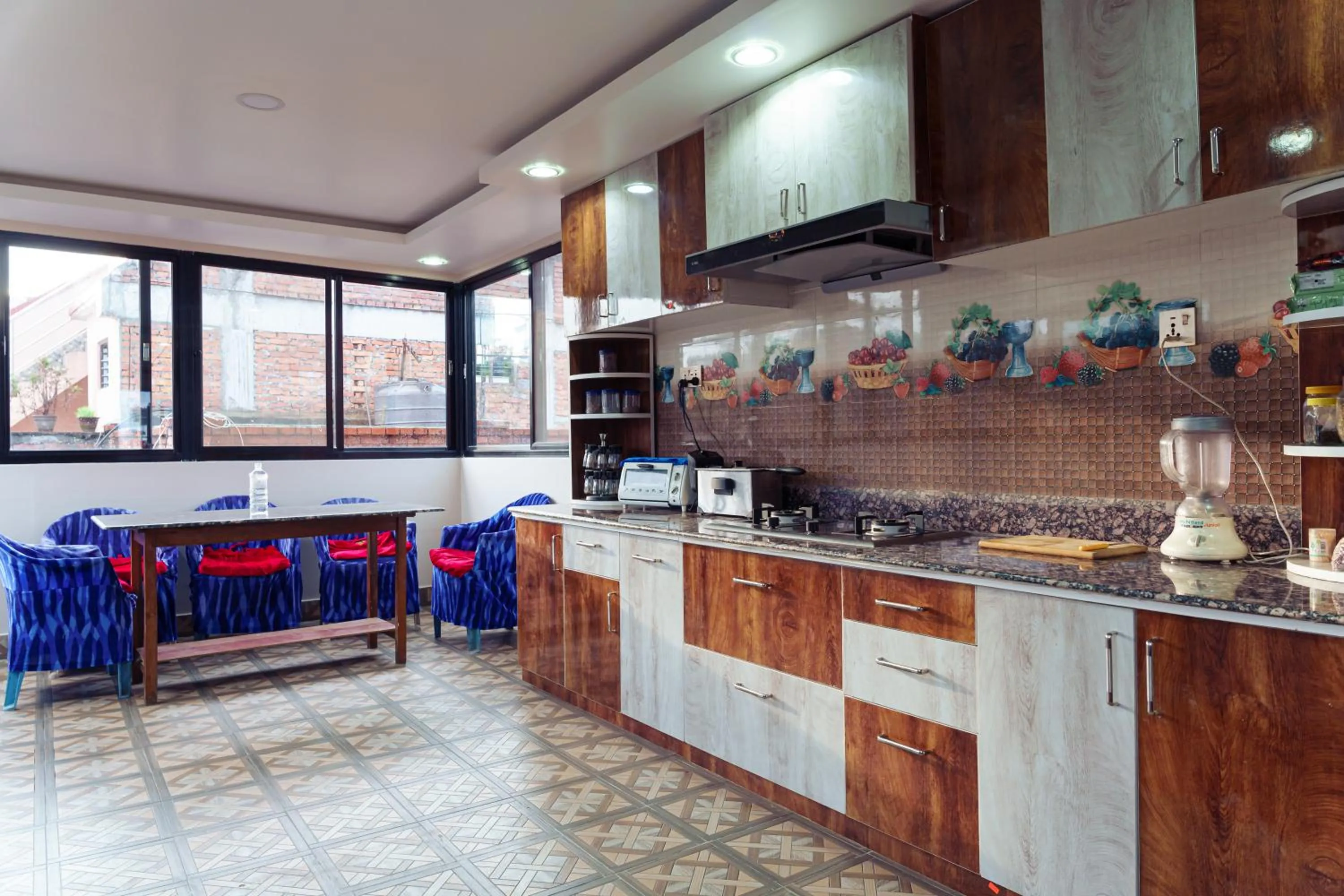 Kitchen or kitchenette in Sweet Inn