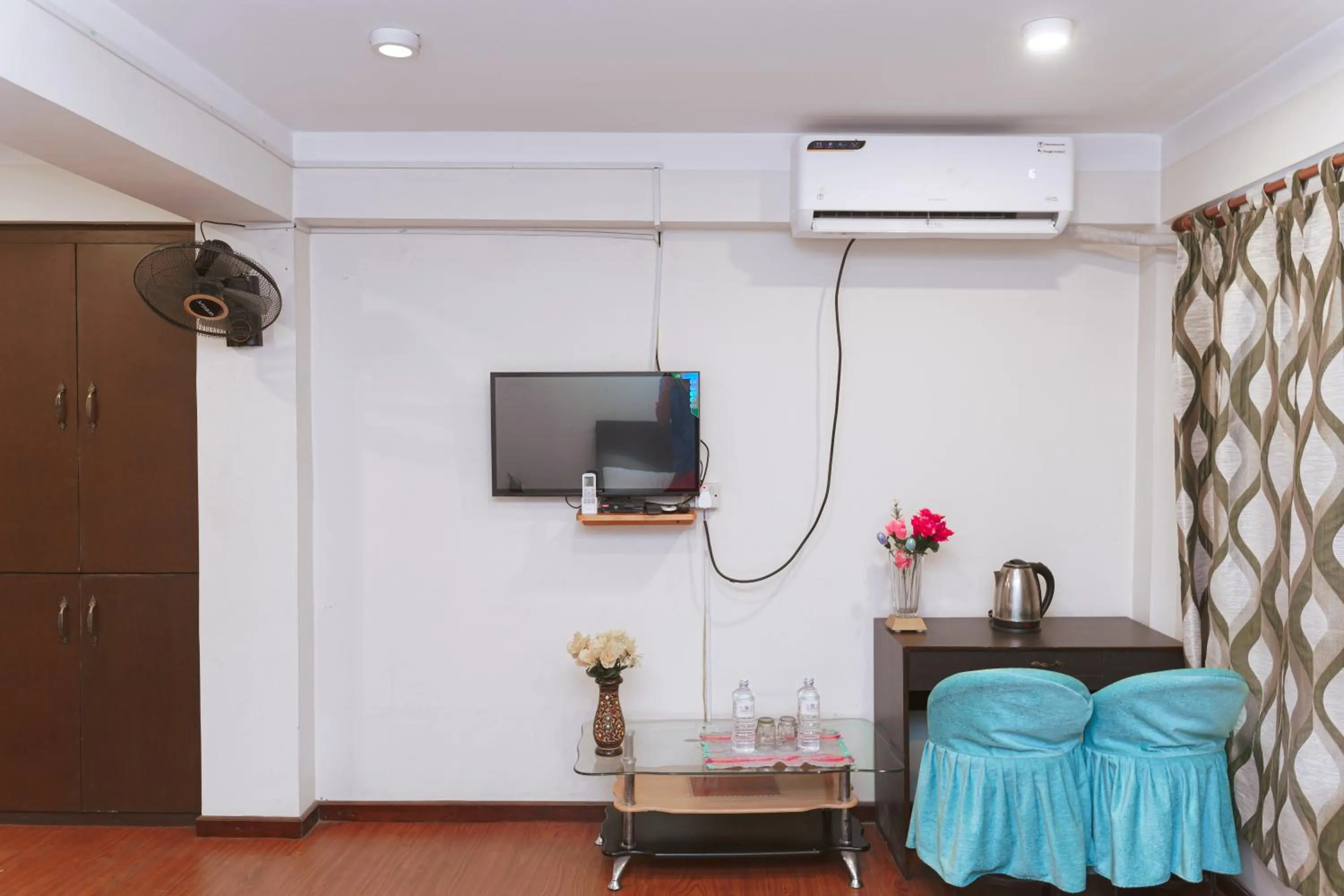 air conditioner in Sweet Inn