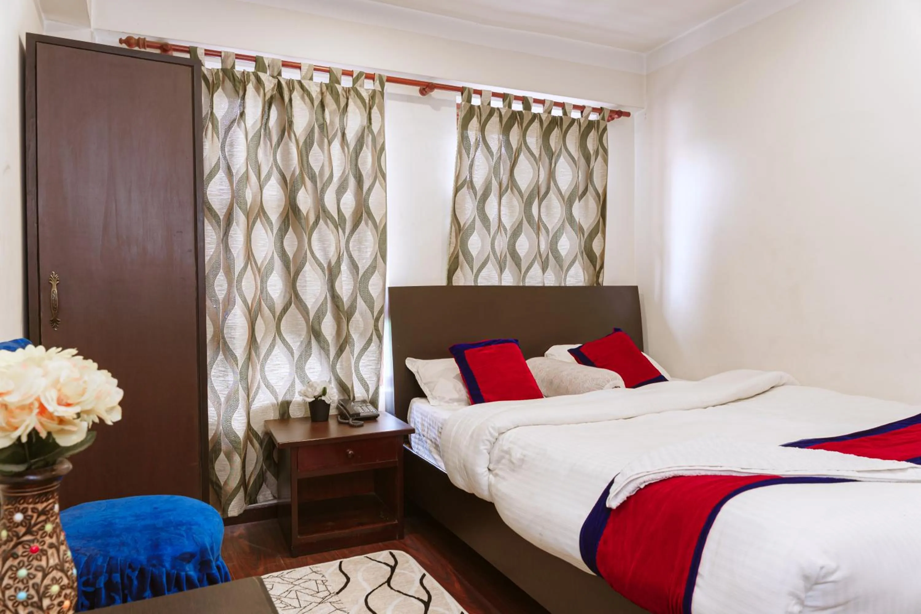 Bedroom, Bed in Sweet Inn