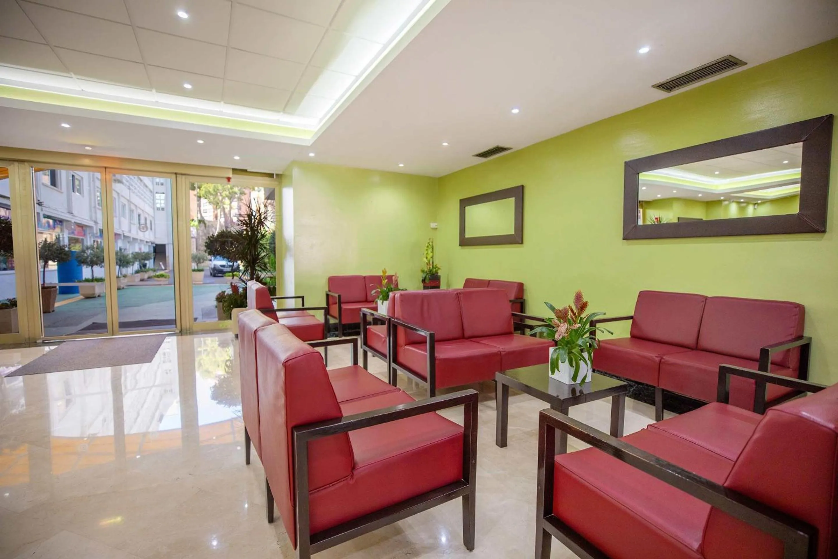 Lobby or reception in Hotel Servigroup Torre Dorada