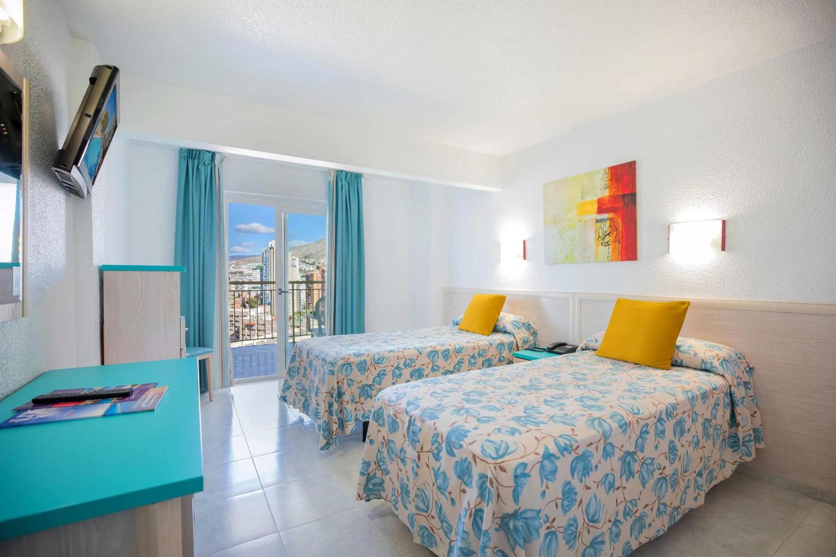 Photo of the whole room, Bed in Hotel Servigroup Torre Dorada