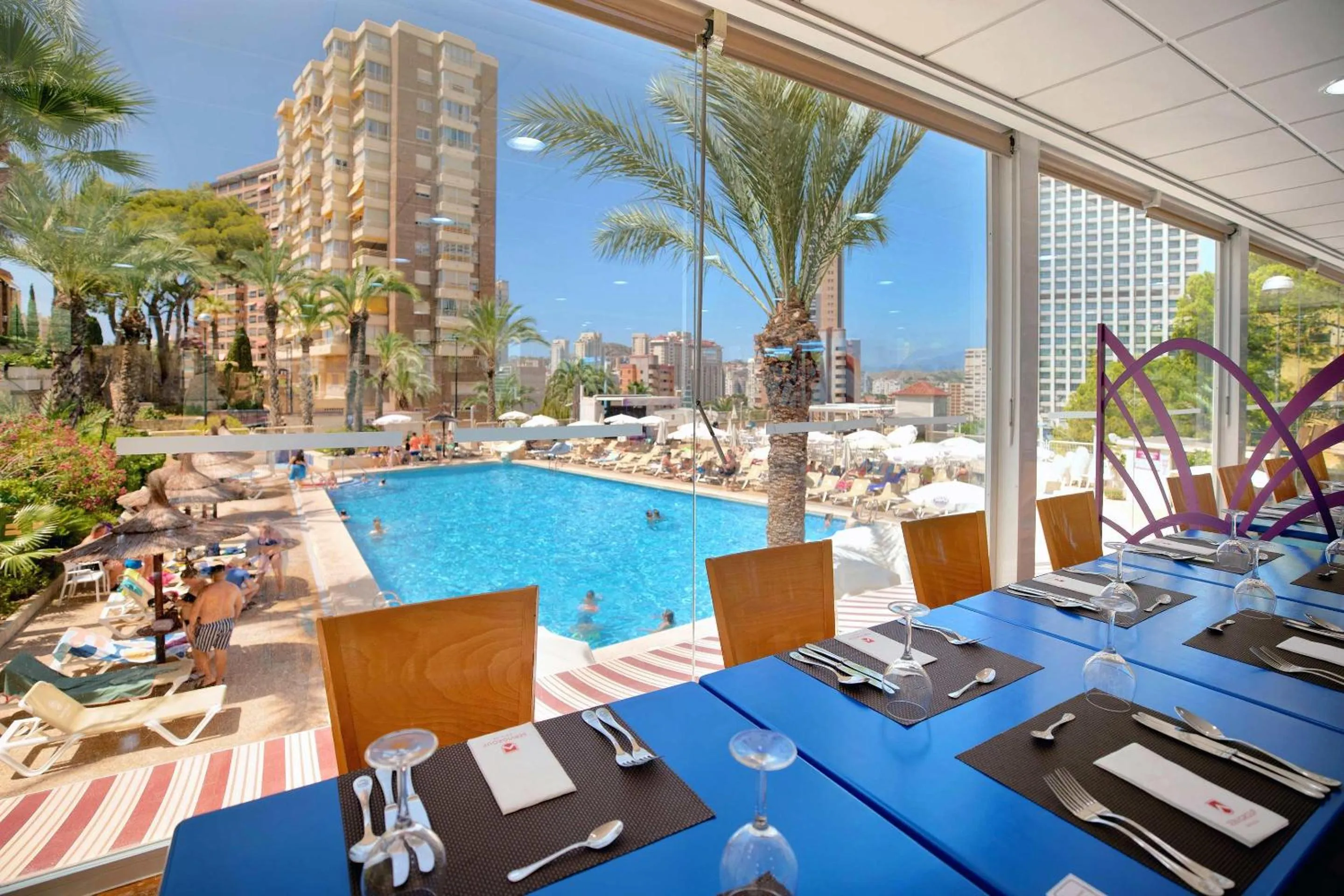 Restaurant/places to eat in Hotel Servigroup Torre Dorada