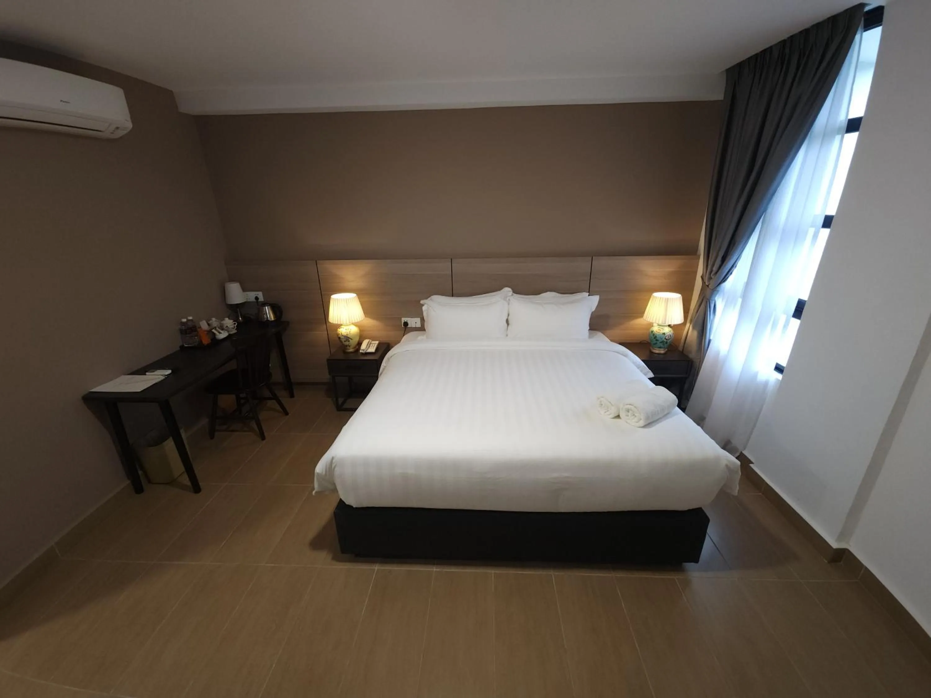 Bed in Yu Hotel Chinatown