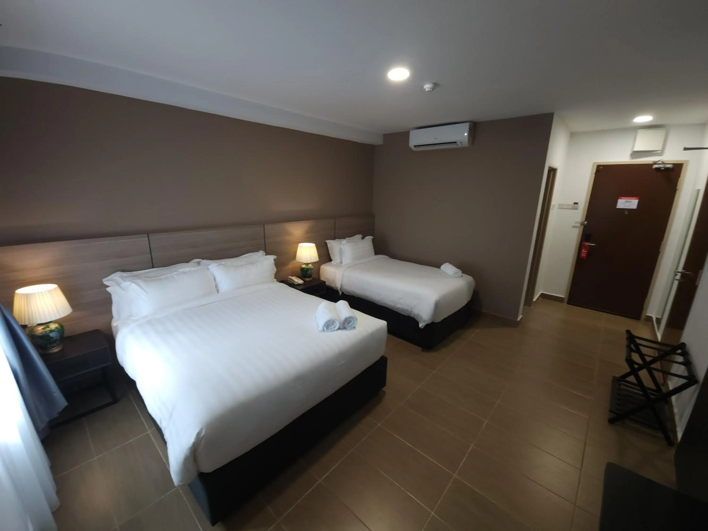 Bed in Yu Hotel Chinatown