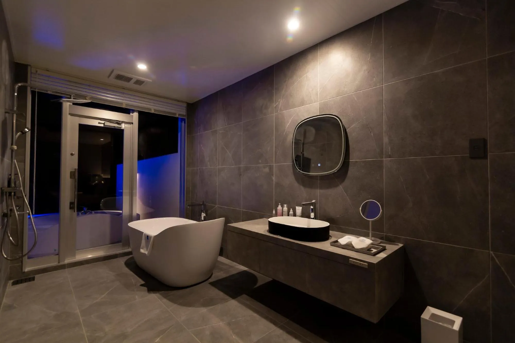 Bathroom in Ronsard Resort IRABU