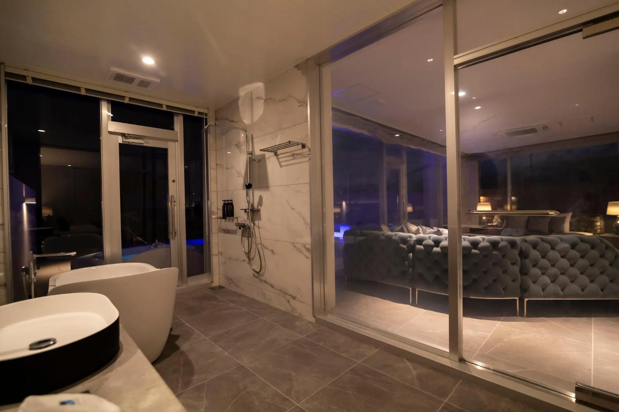 Bathroom in Ronsard Resort IRABU