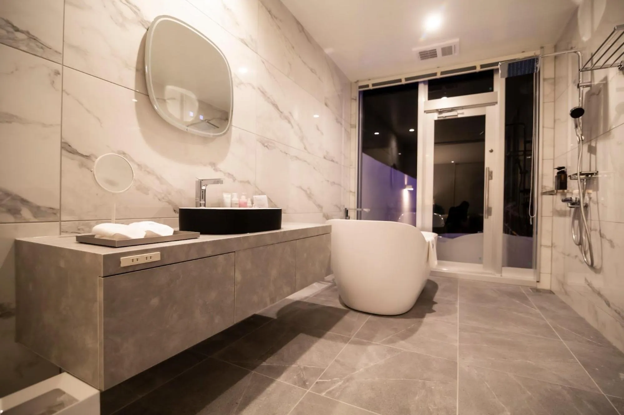 Bathroom in Ronsard Resort IRABU