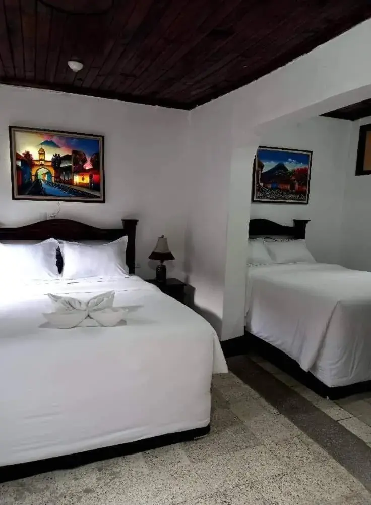 Family Room with Bathroom in Hotel San Sebastián Family Room with Bathroom in Hotel San Sebastián