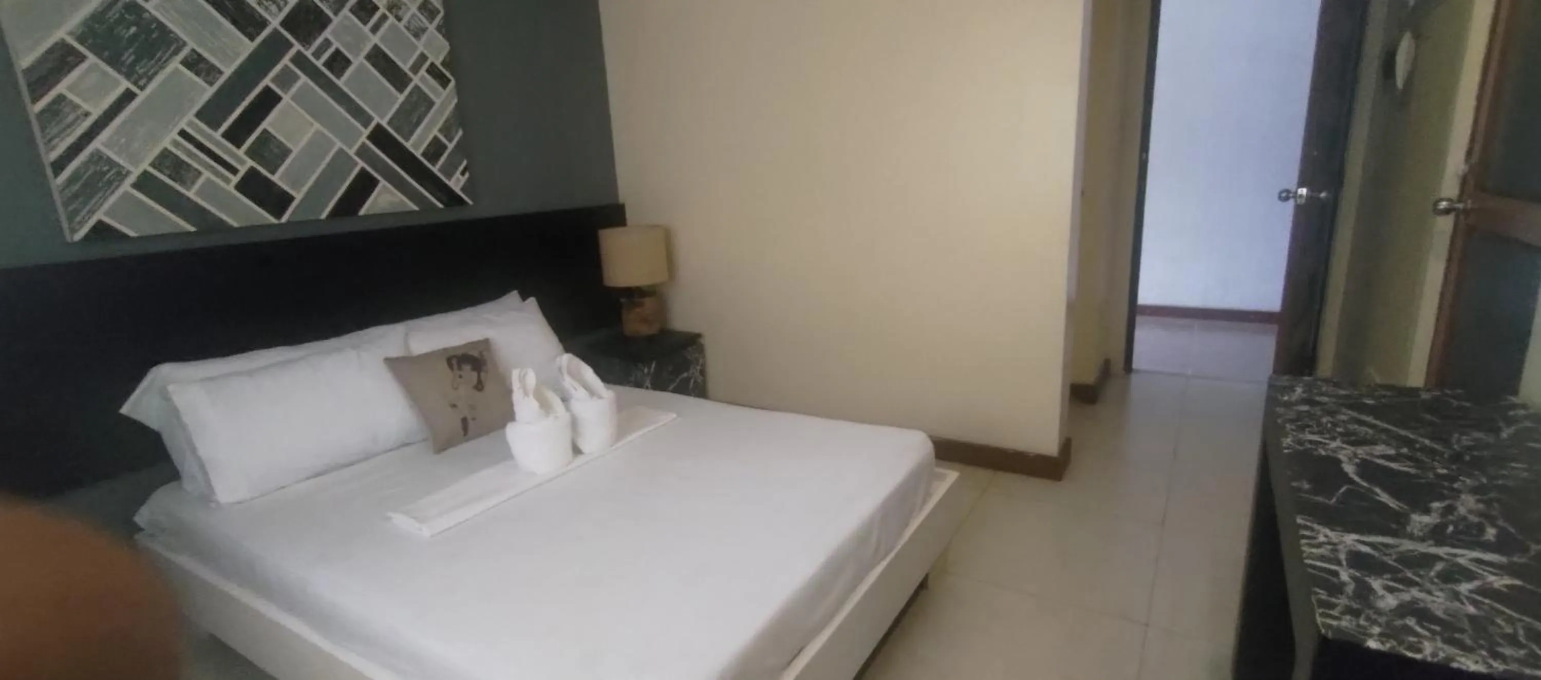 Photo of the whole room in Coron town travellers inn