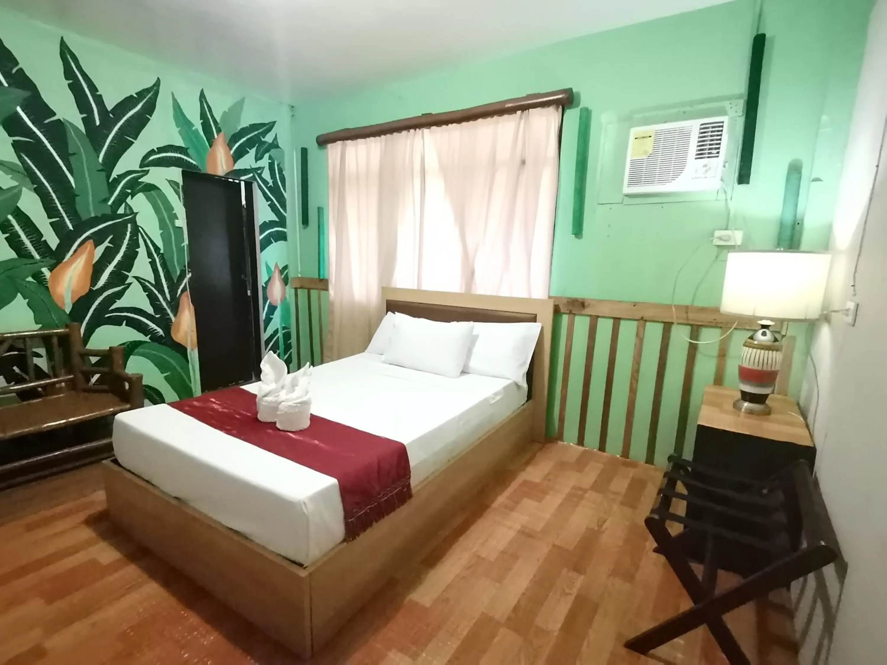 Standard Double Room - single occupancy in Coron town travellers inn
