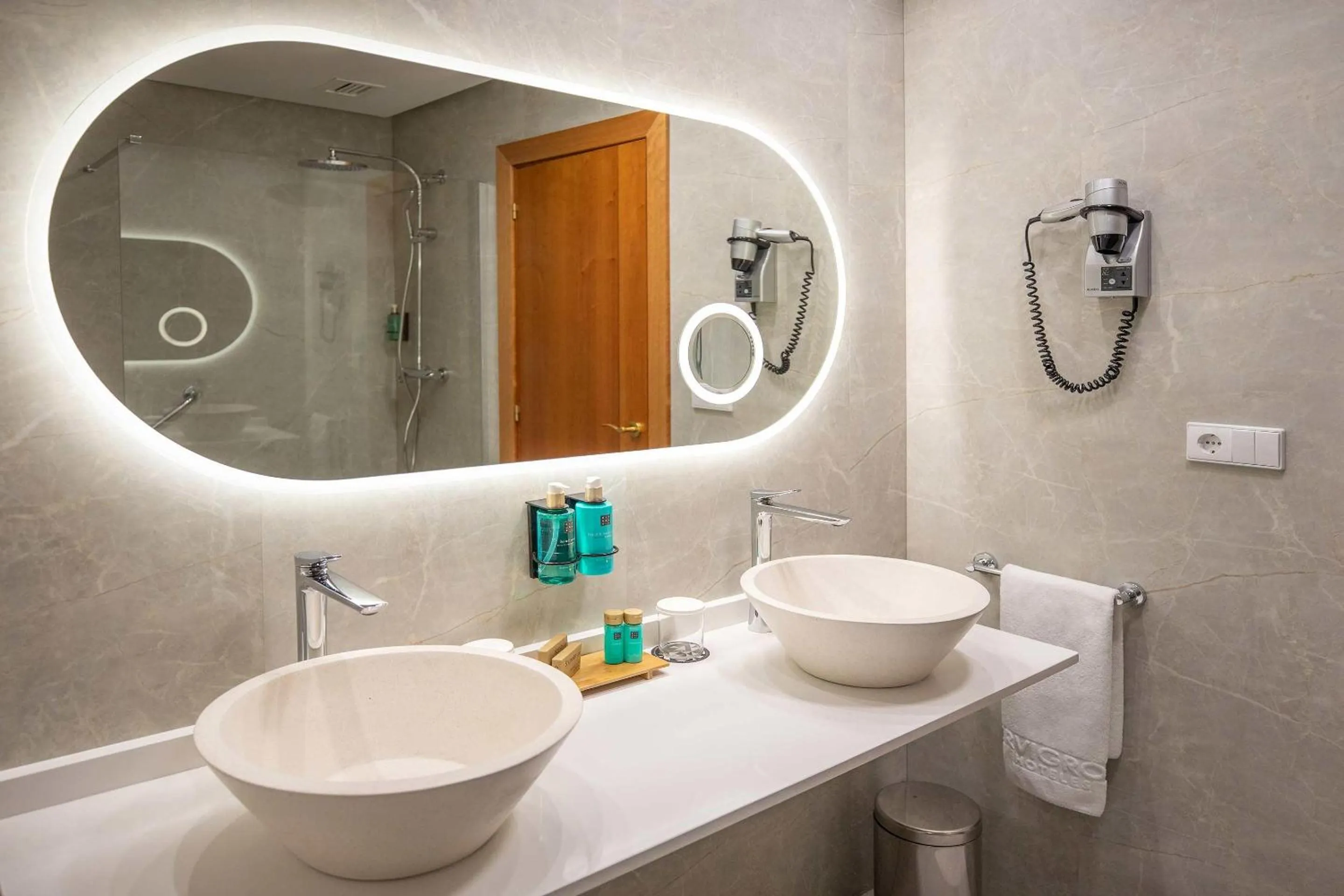 Bathroom in Hotel Servigroup Montíboli