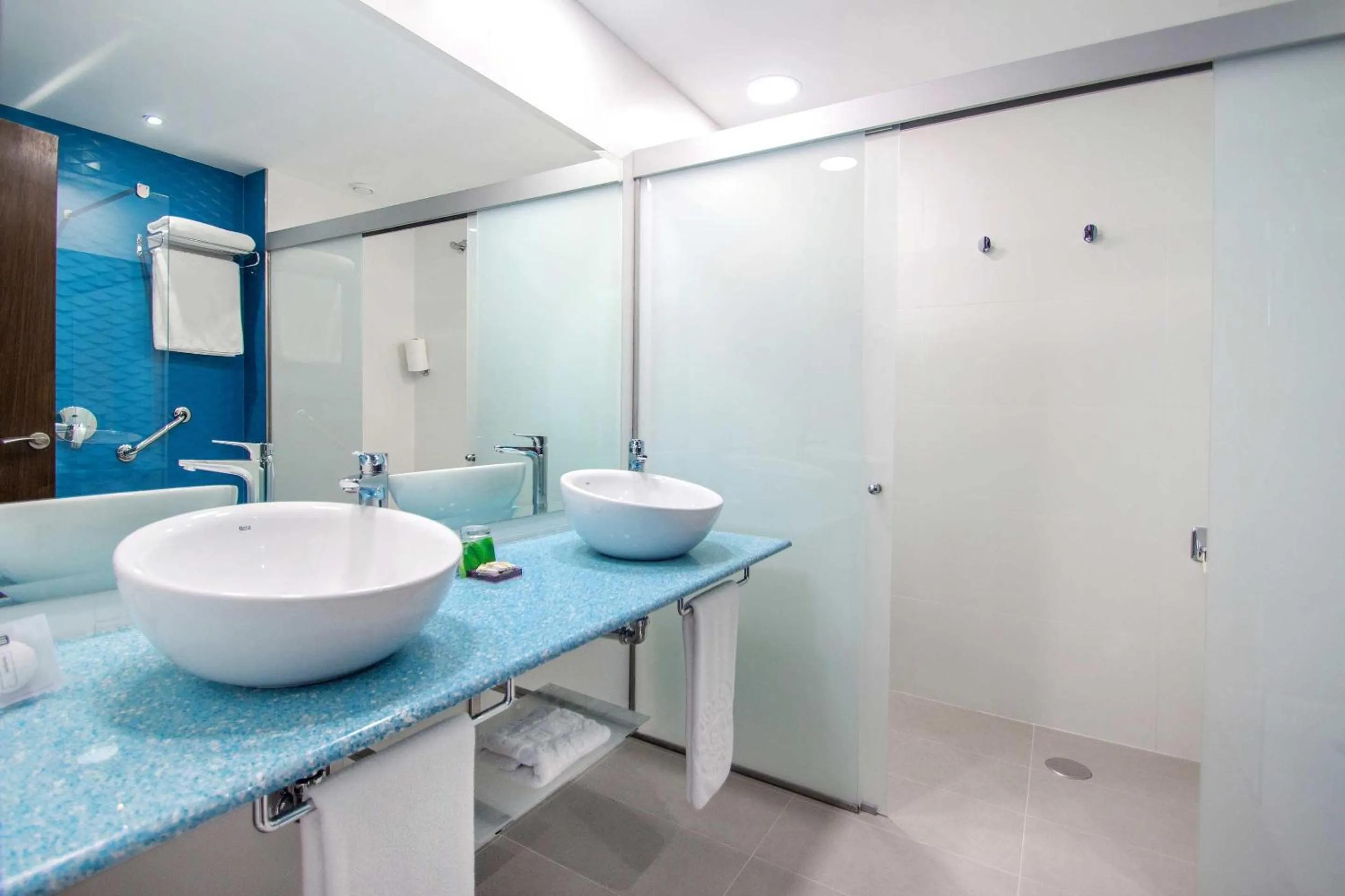 Bathroom in Hotel Servigroup Montíboli