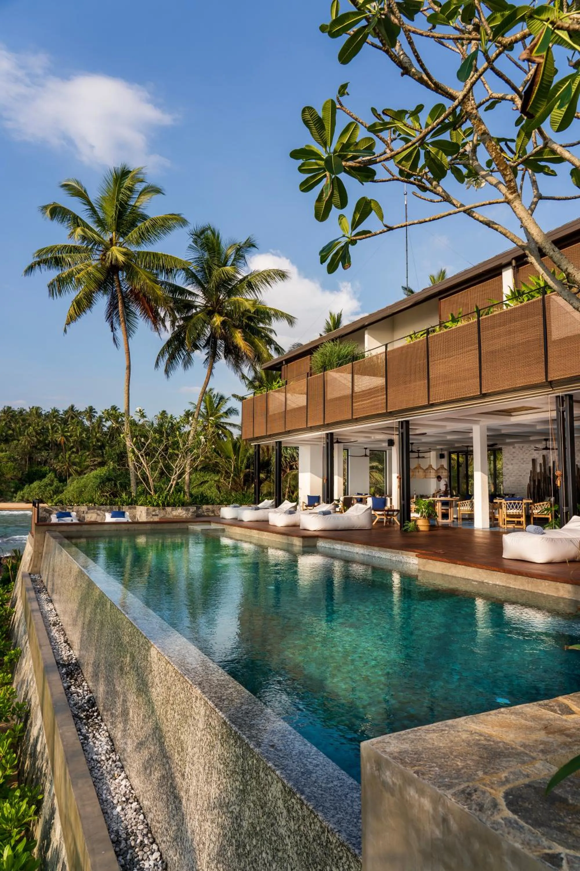 Swimming pool in Ahu Bay